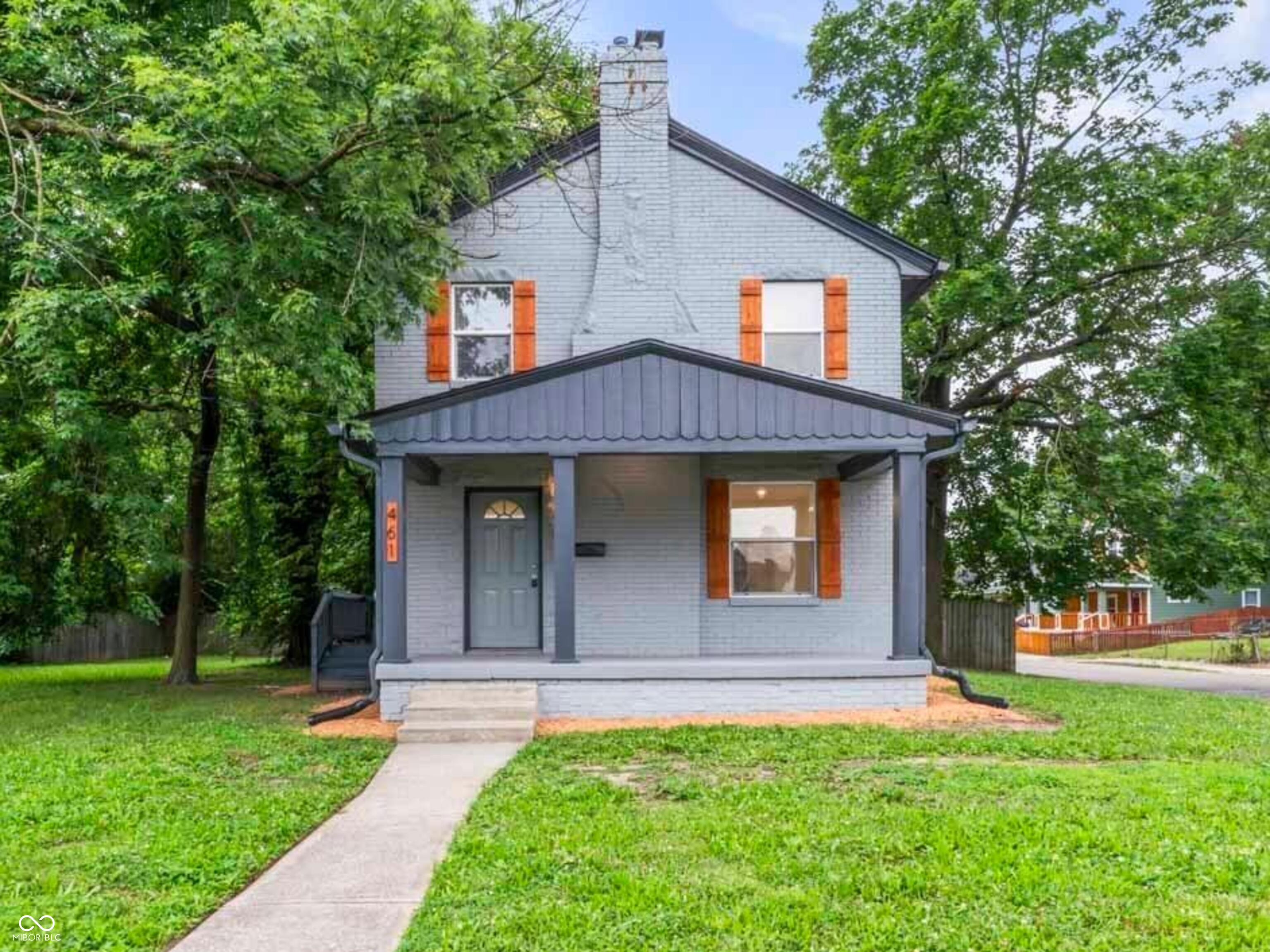 461 W 28th Street