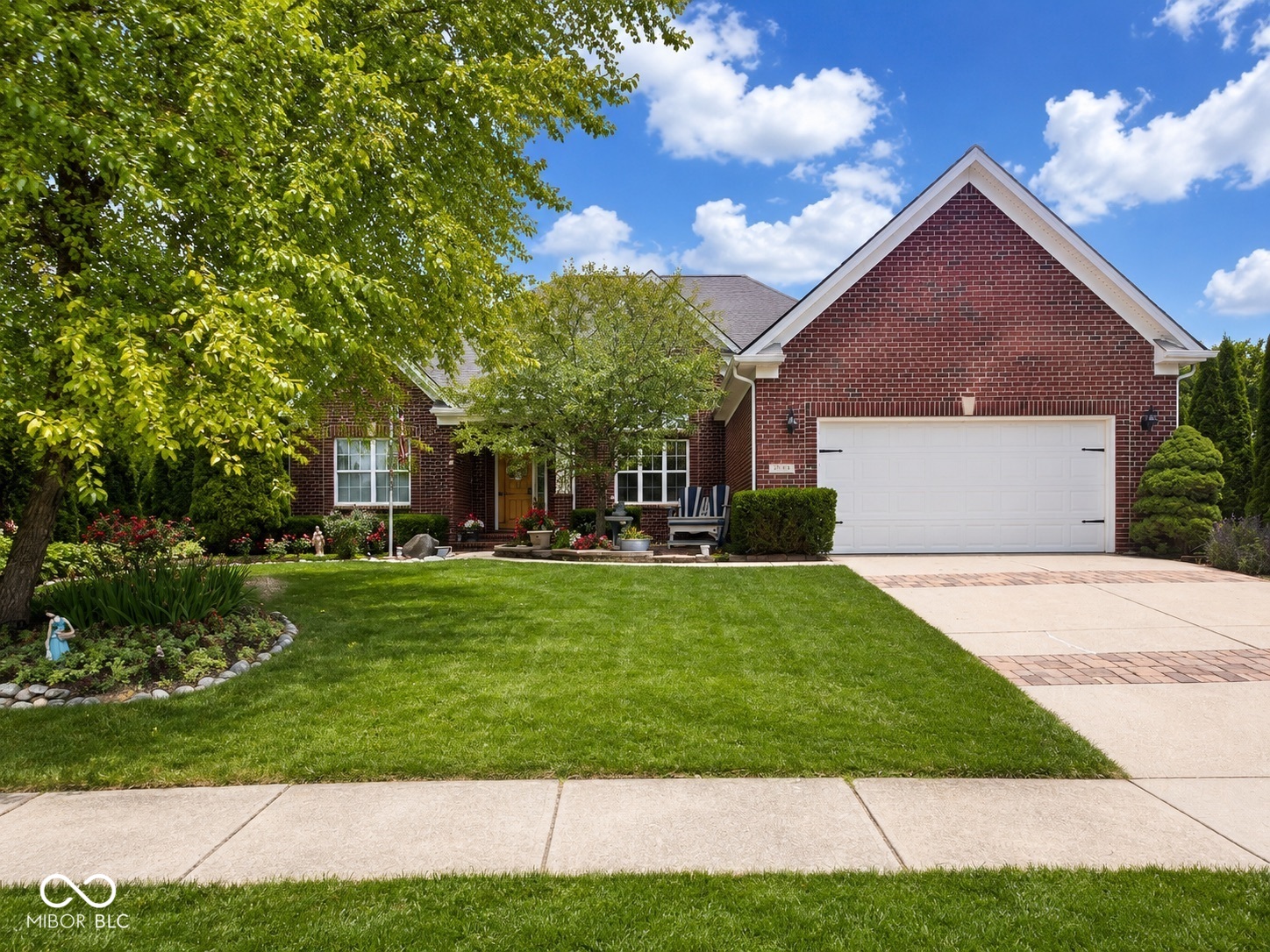 2918 Alba Drive Property Photo 1