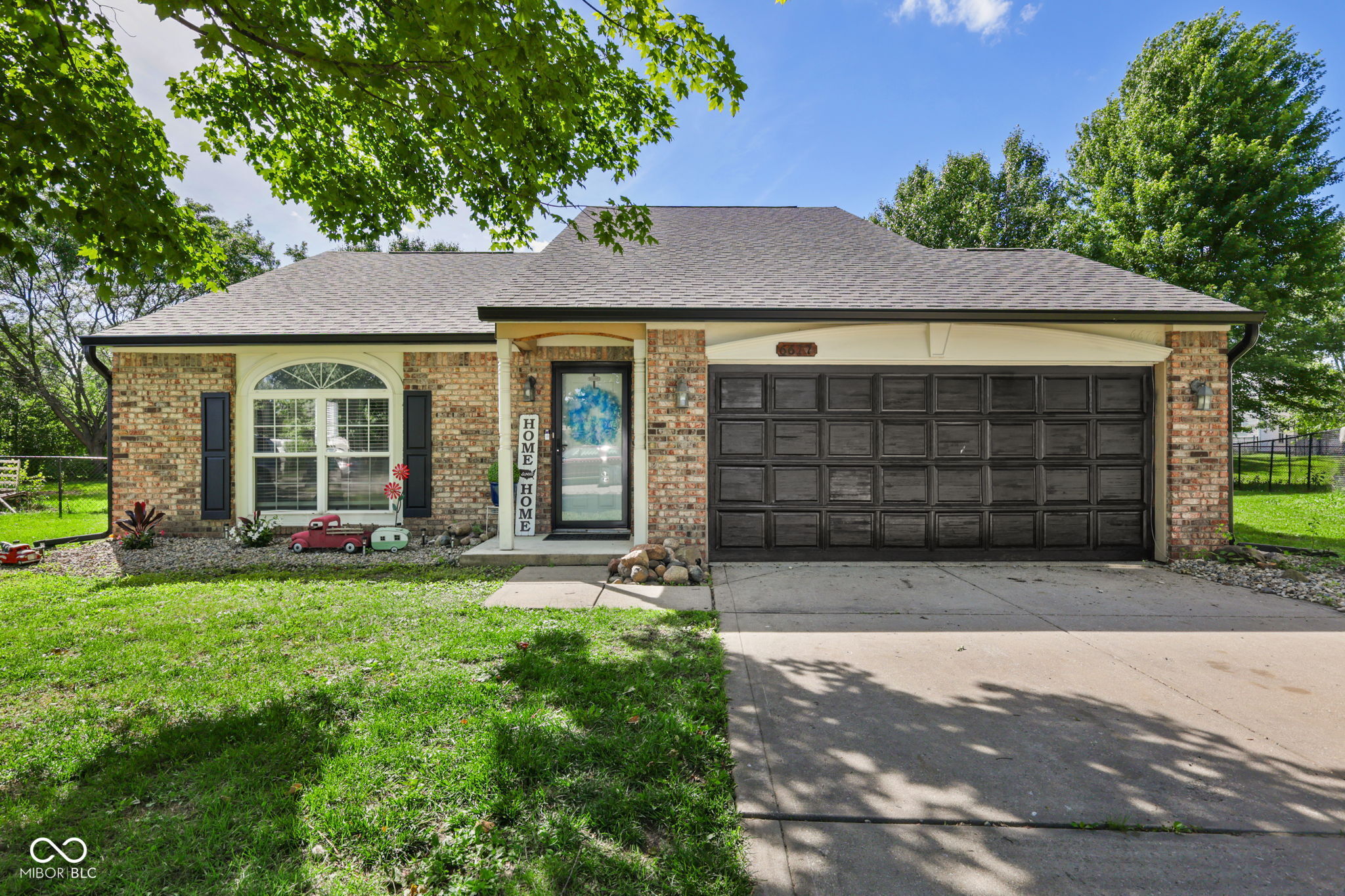 6677 Wimbledon Drive Property Photo 1