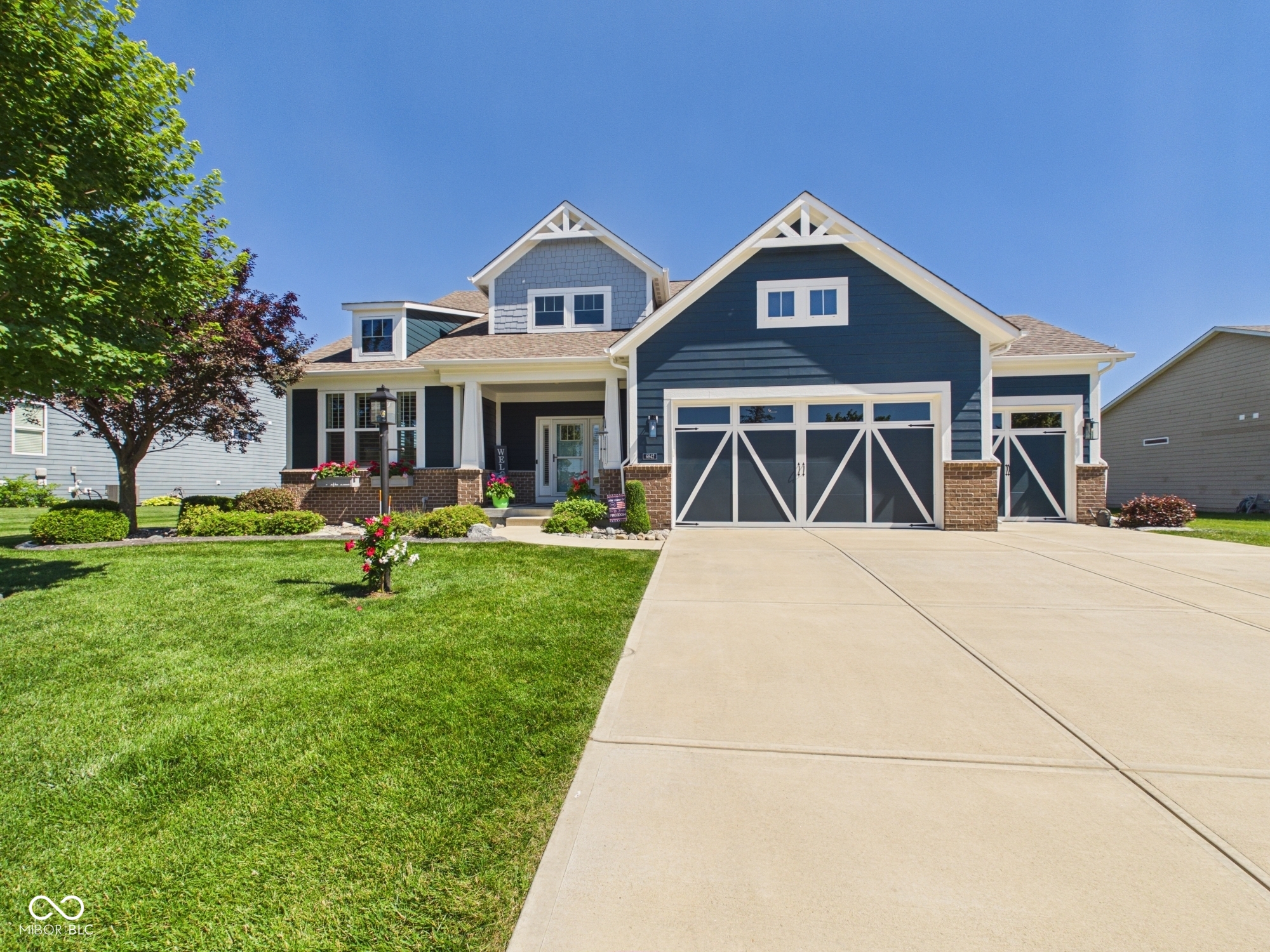 6842 Bladstone Road Property Photo 1