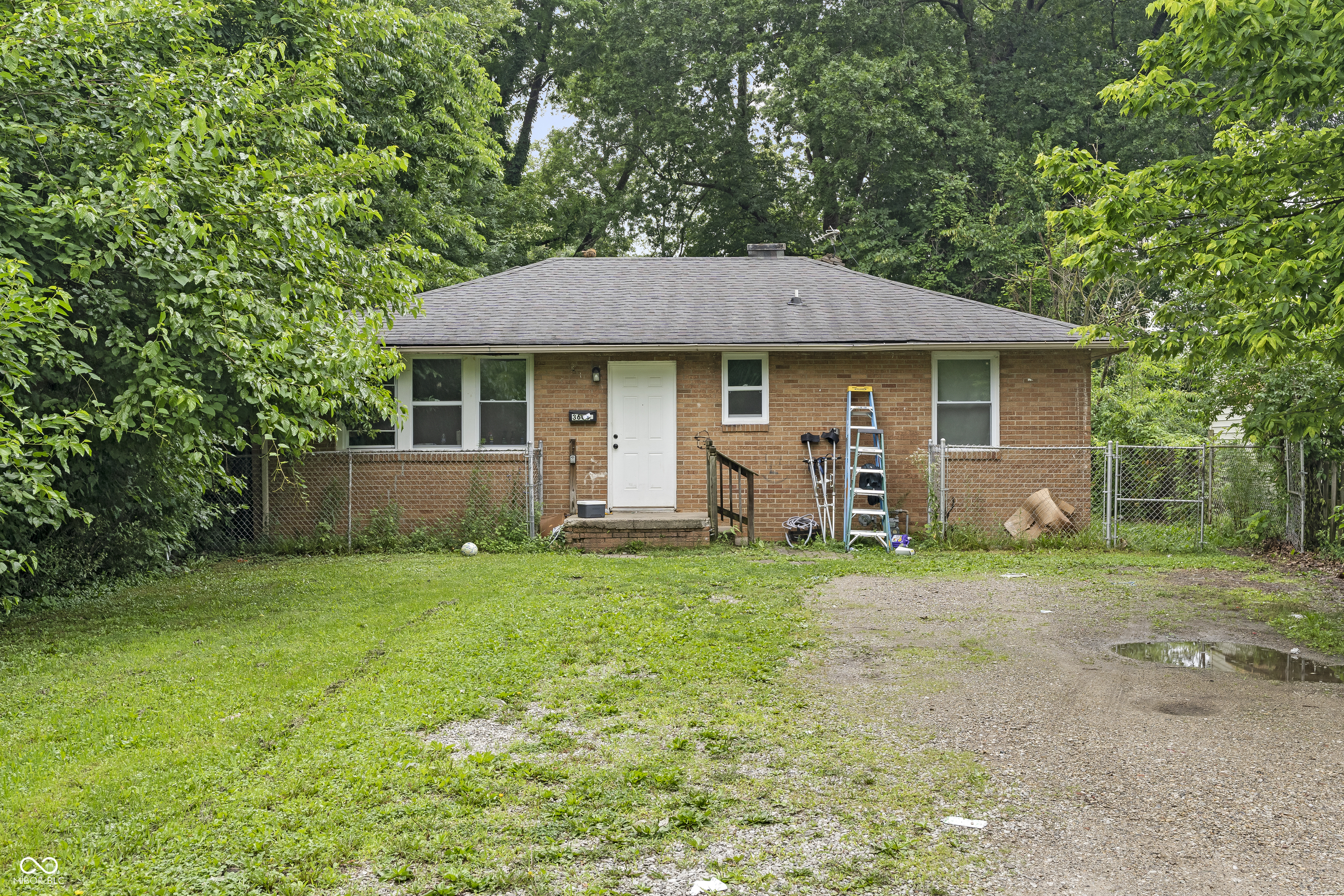 3603 N Irvington Avenue Property Photo 1