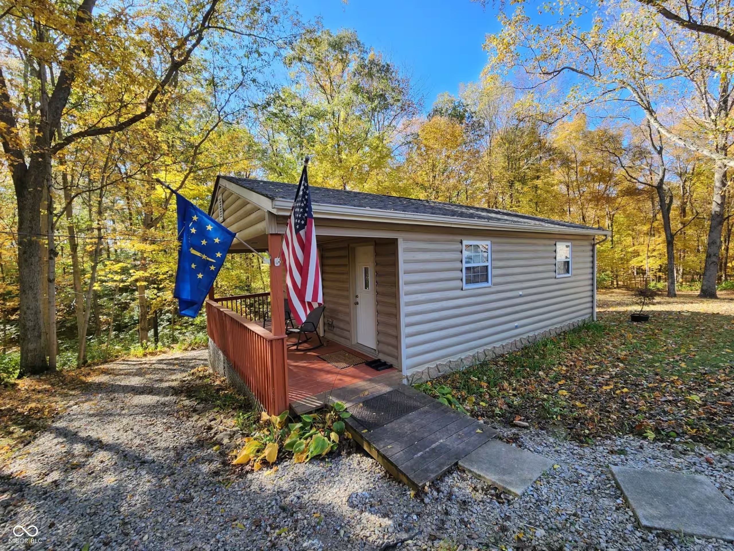 2598 S Wenonah Drive Property Photo 1