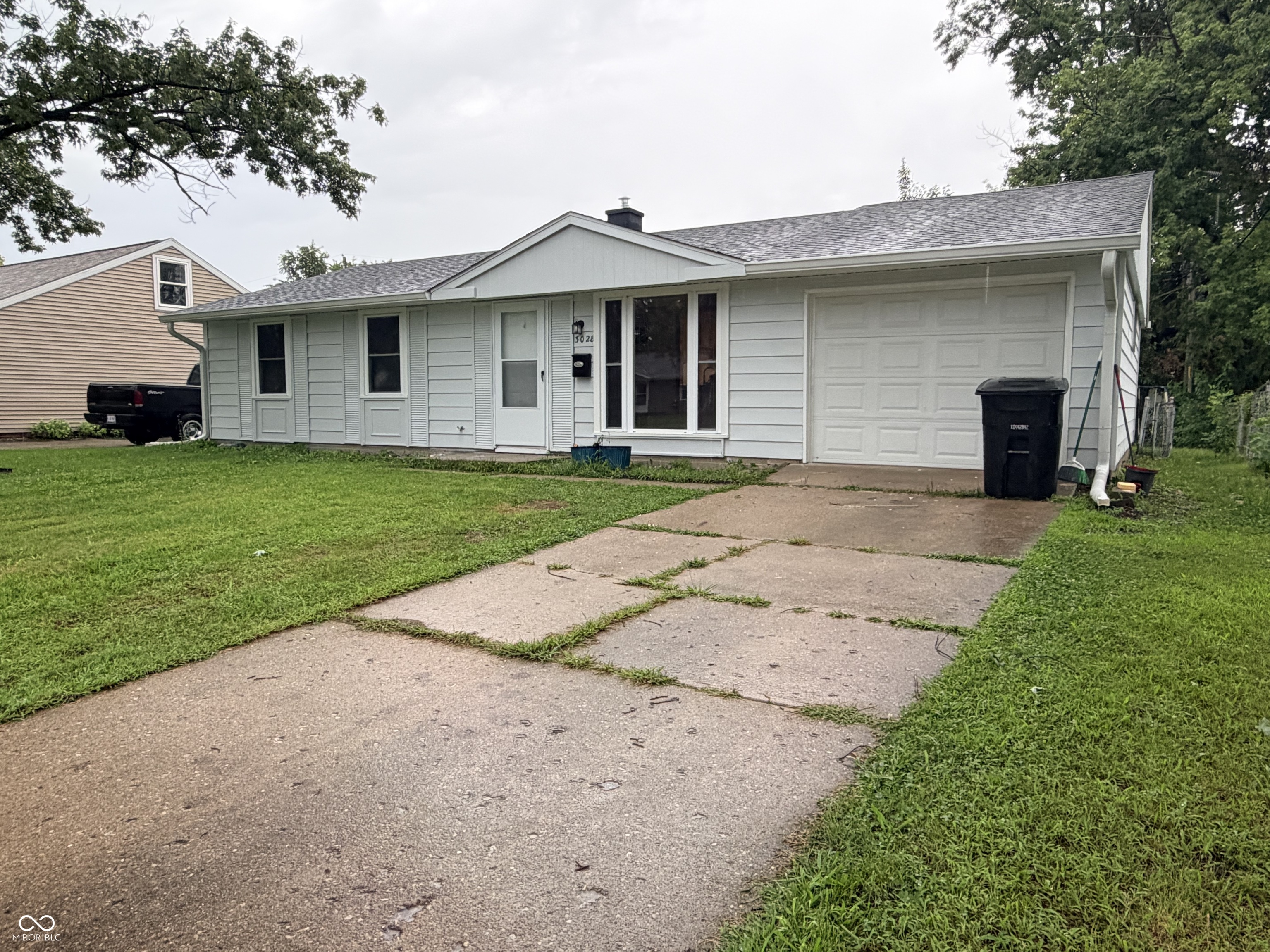 3028 Commanche Trail Property Photo 1