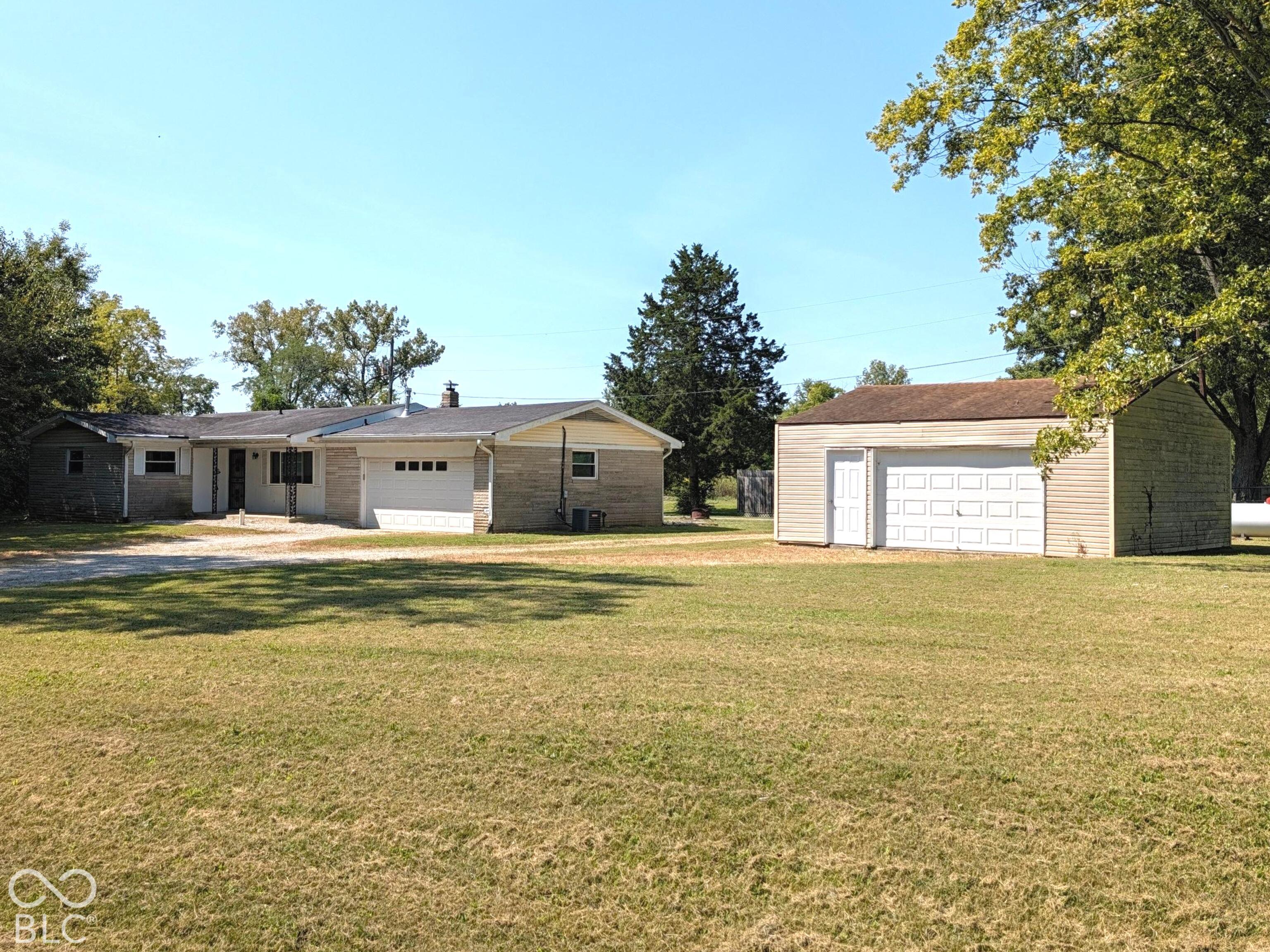 8611 N 700 Property Photo 1