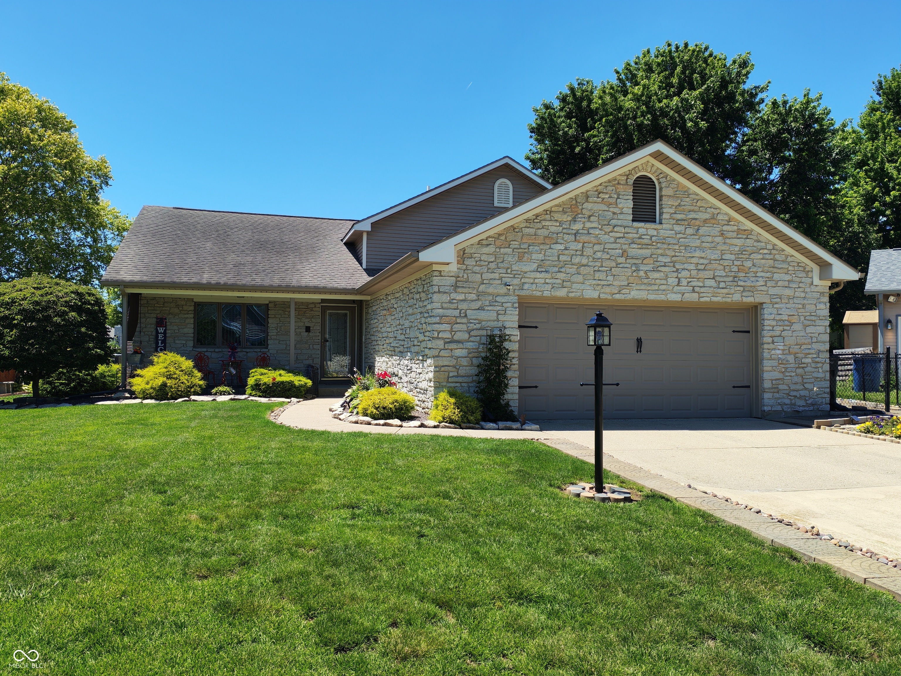 730 Sunglow Circle Property Photo 1