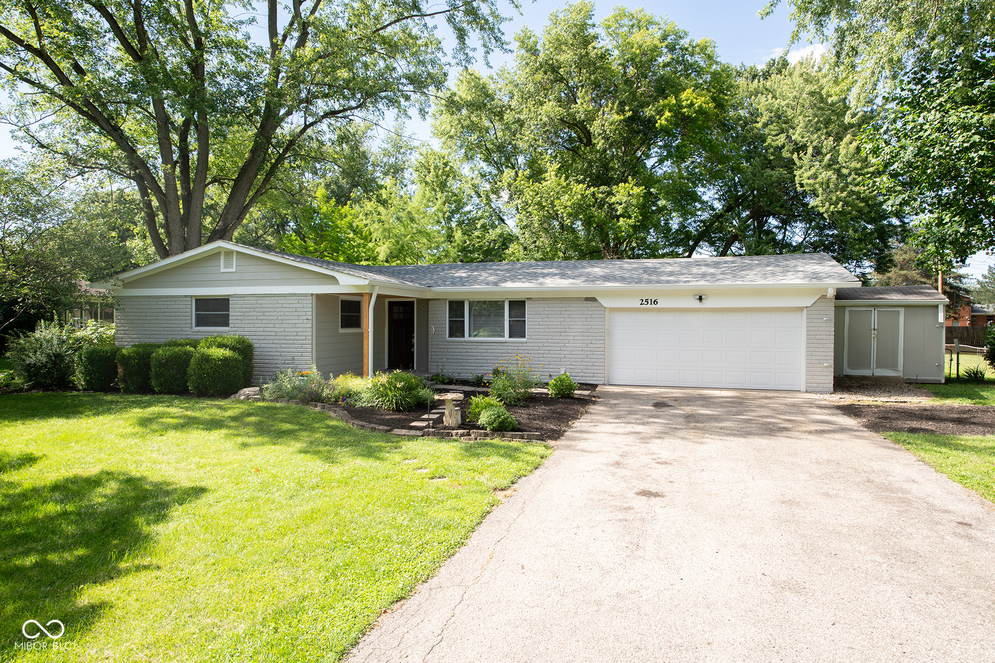 2516 Colony Court Property Photo 1