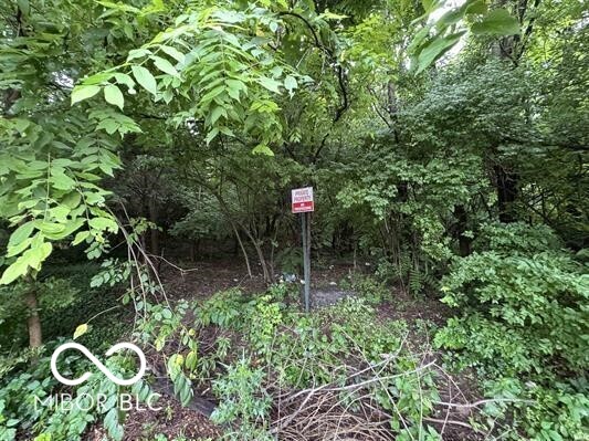 109 S Westplex Avenue Property Photo 1