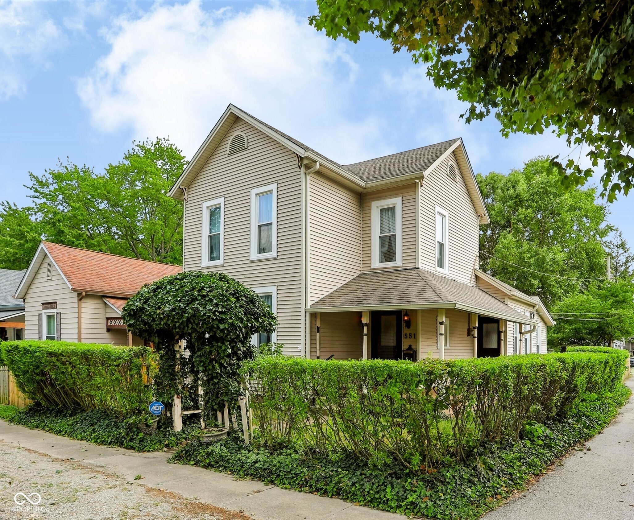551 E Adams Street Property Photo 1