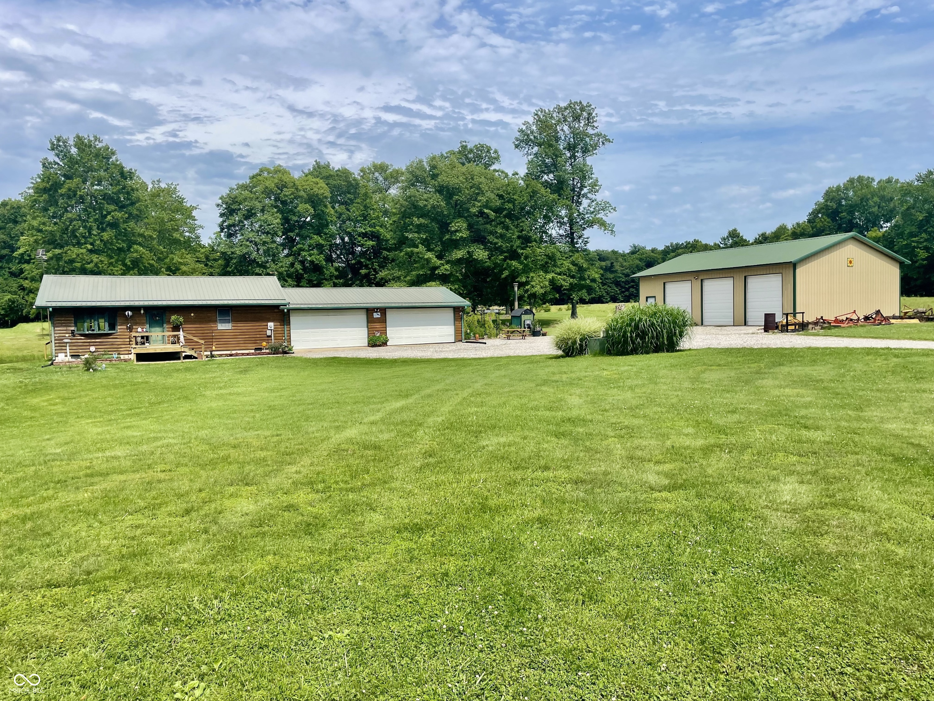 2301 Combes Road Property Photo 1