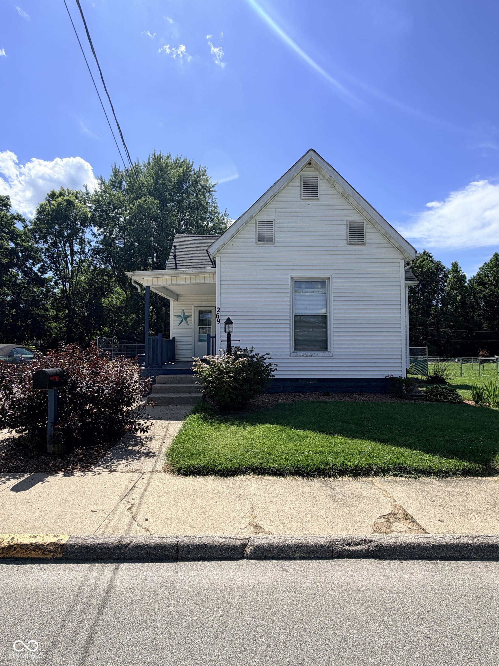 269 N 8th Street Property Photo 1