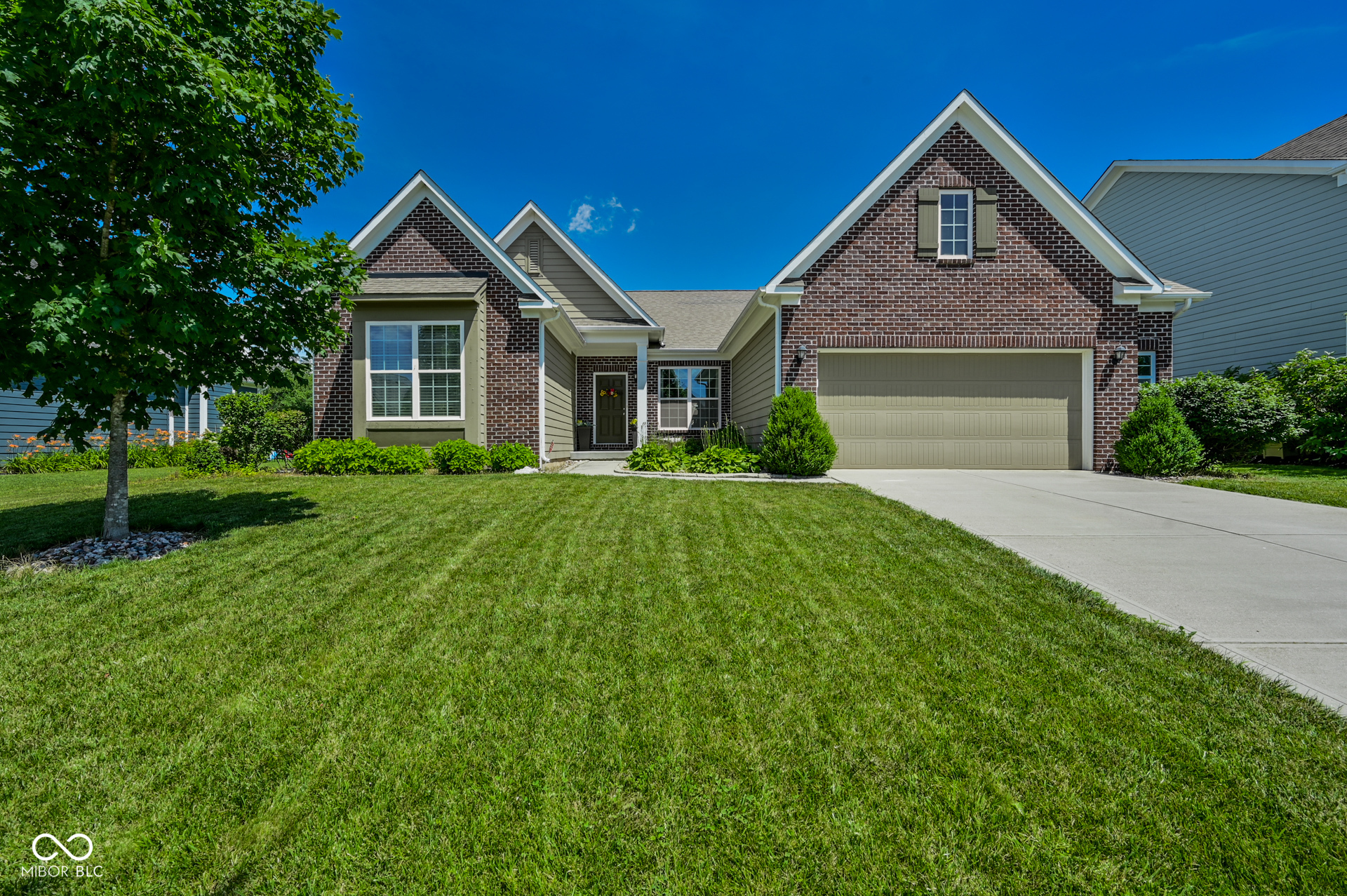 13848 Fieldcrest Drive Property Photo 1