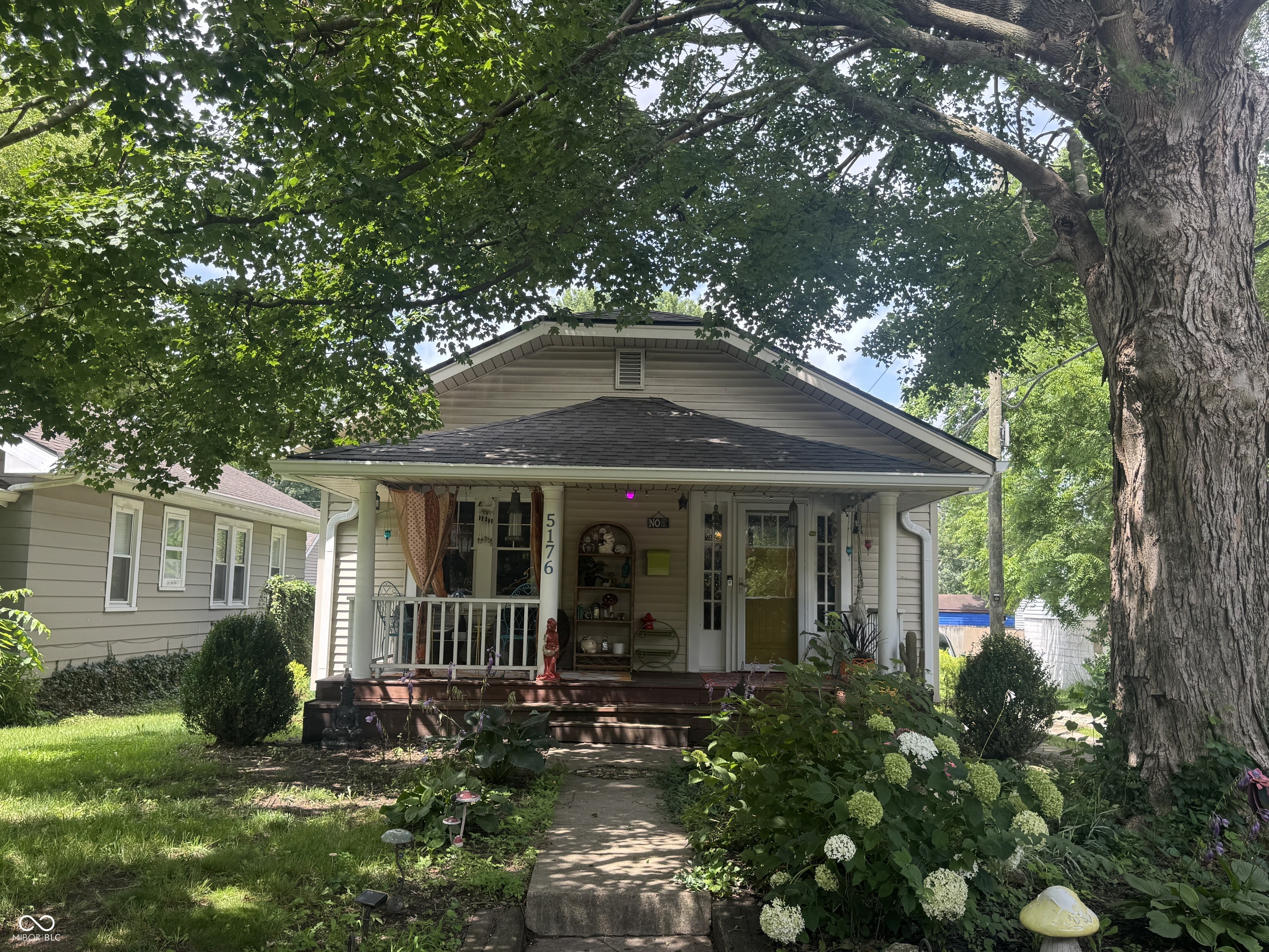 5176 Primrose Avenue Property Photo 1