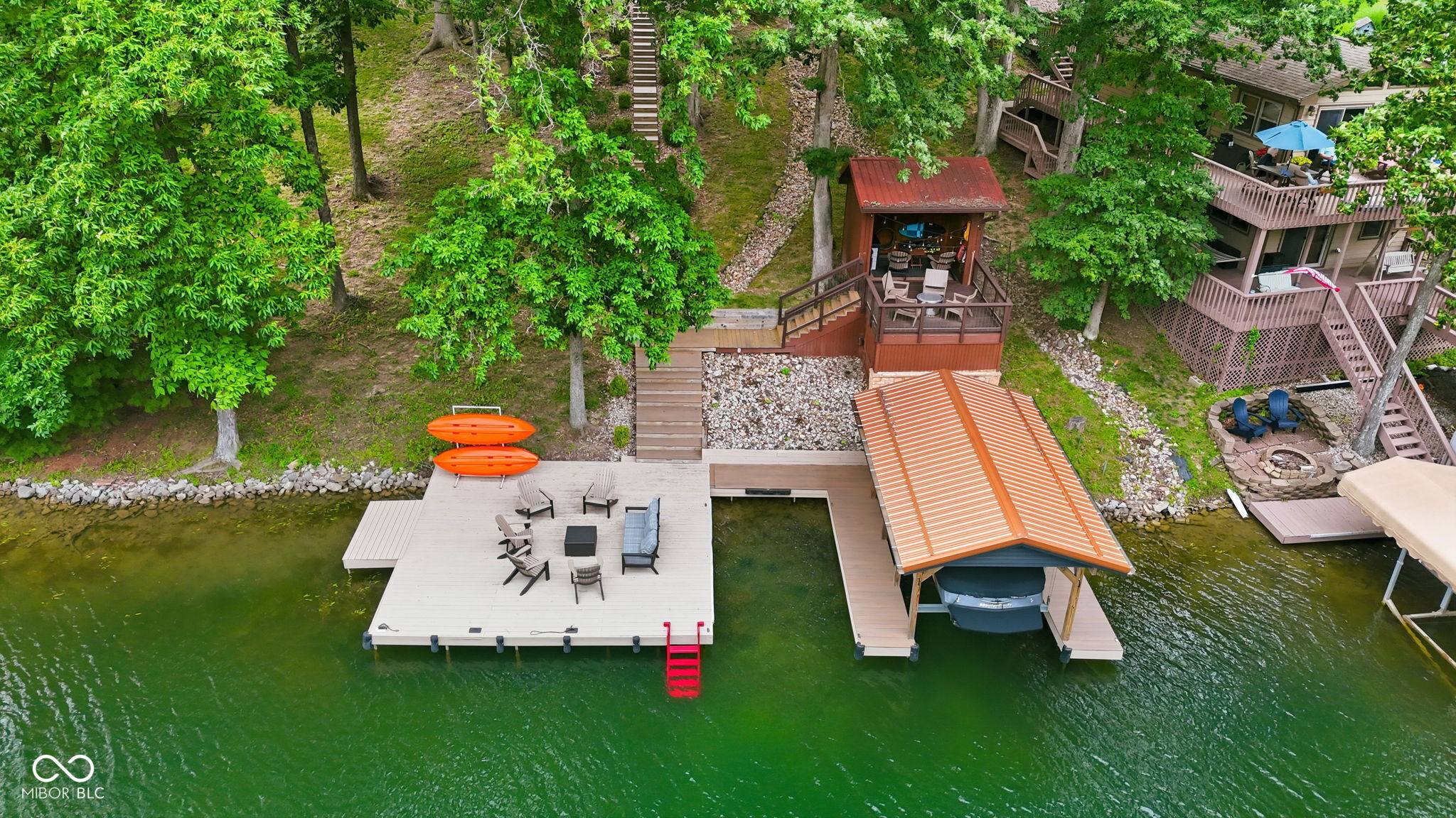 7215 Lion Drive Property Photo 1