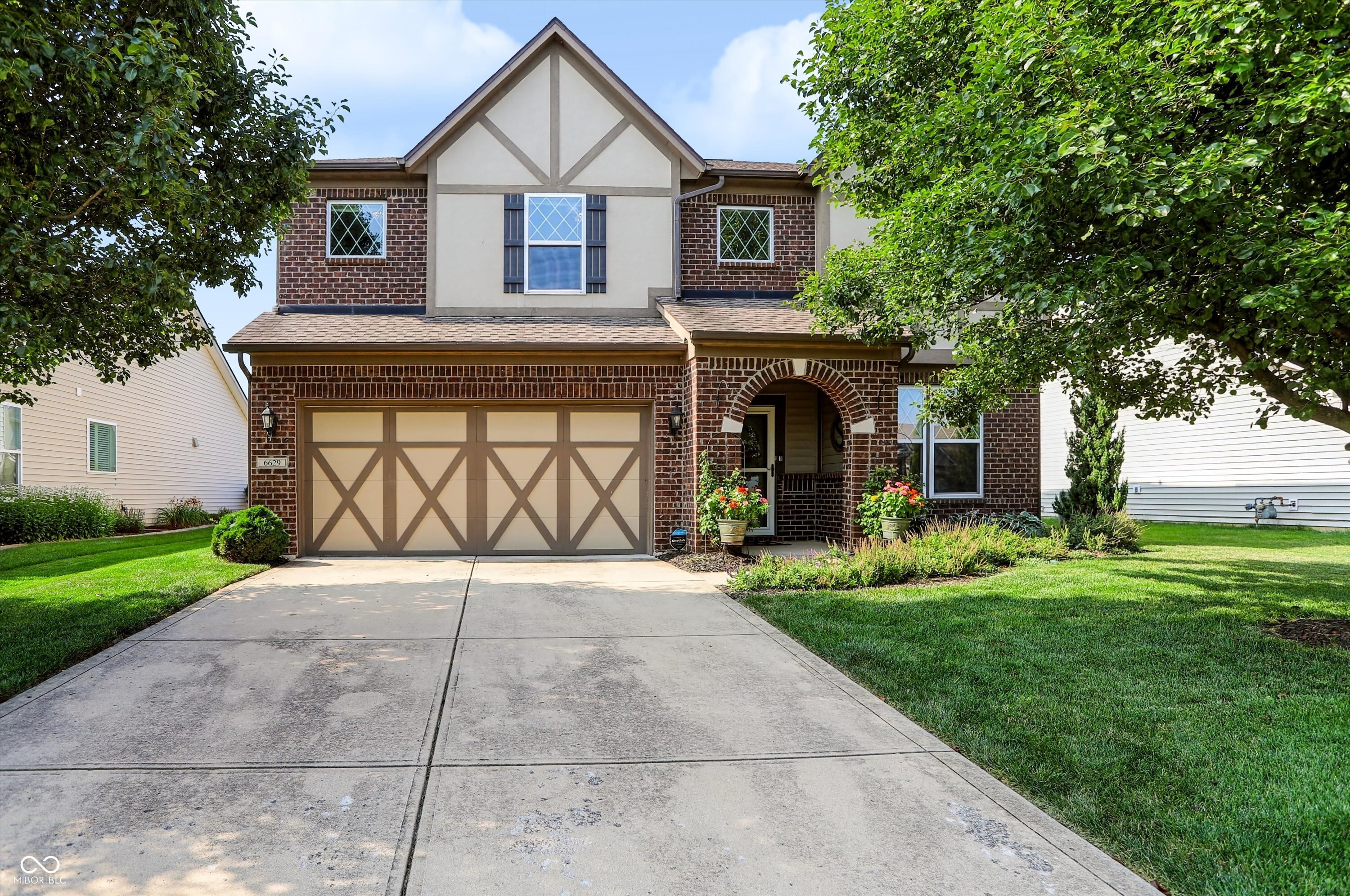 6629 W Deer Hill Drive Property Photo 1