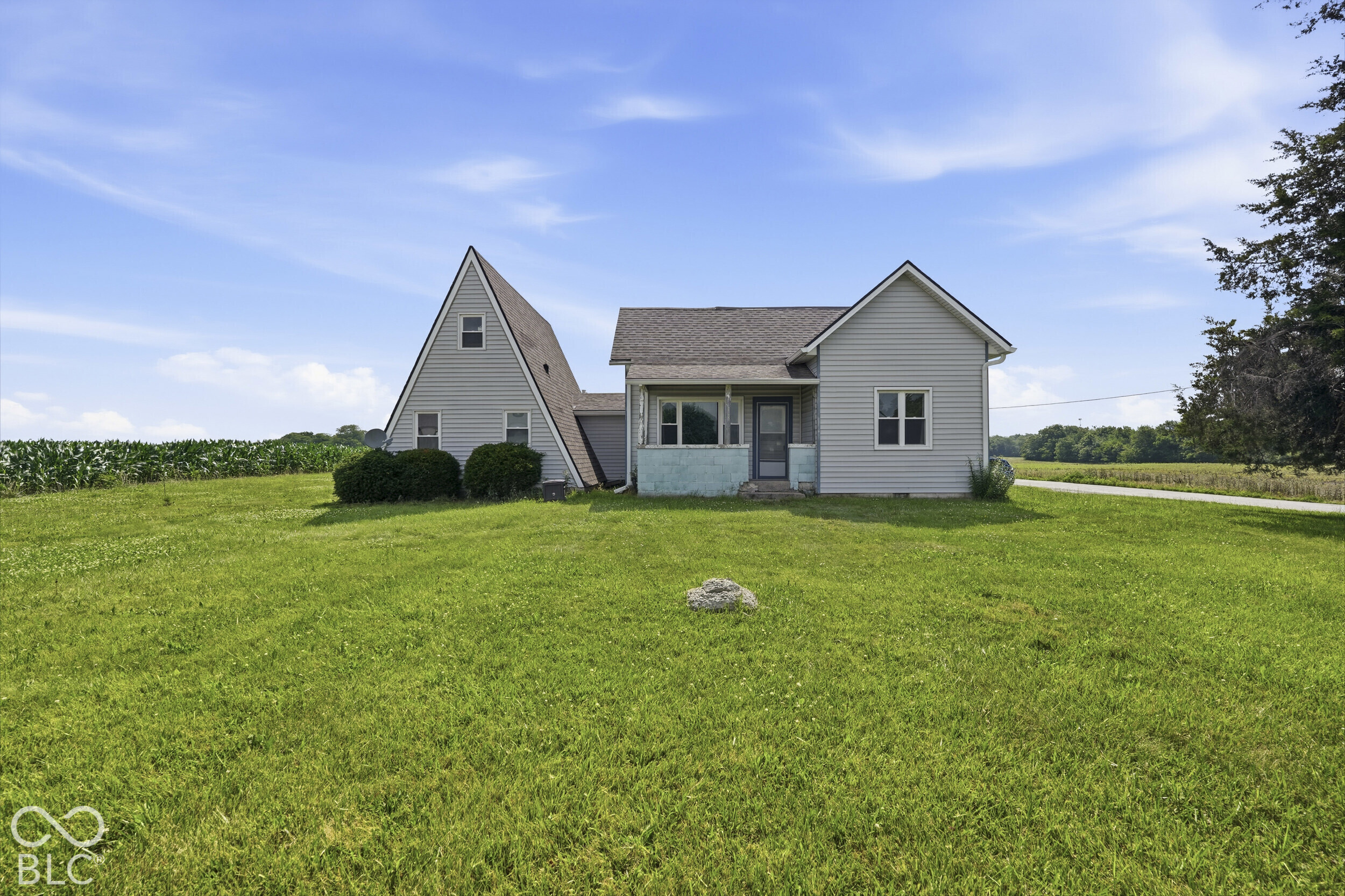 28615 N State Road 19 Property Photo 1