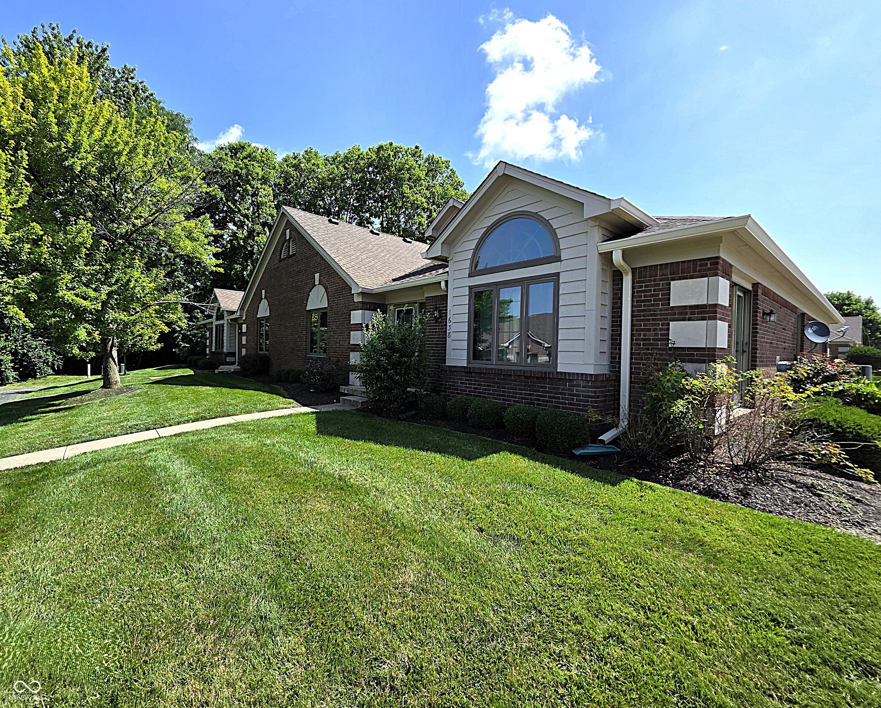 1638 Library Boulevard Property Photo 1