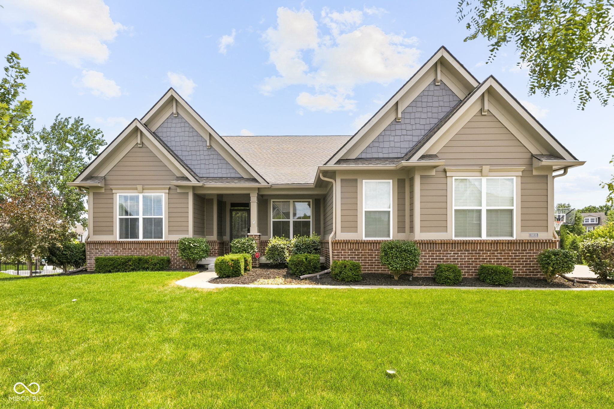 18838 Cherry Grove Lane Property Photo 1