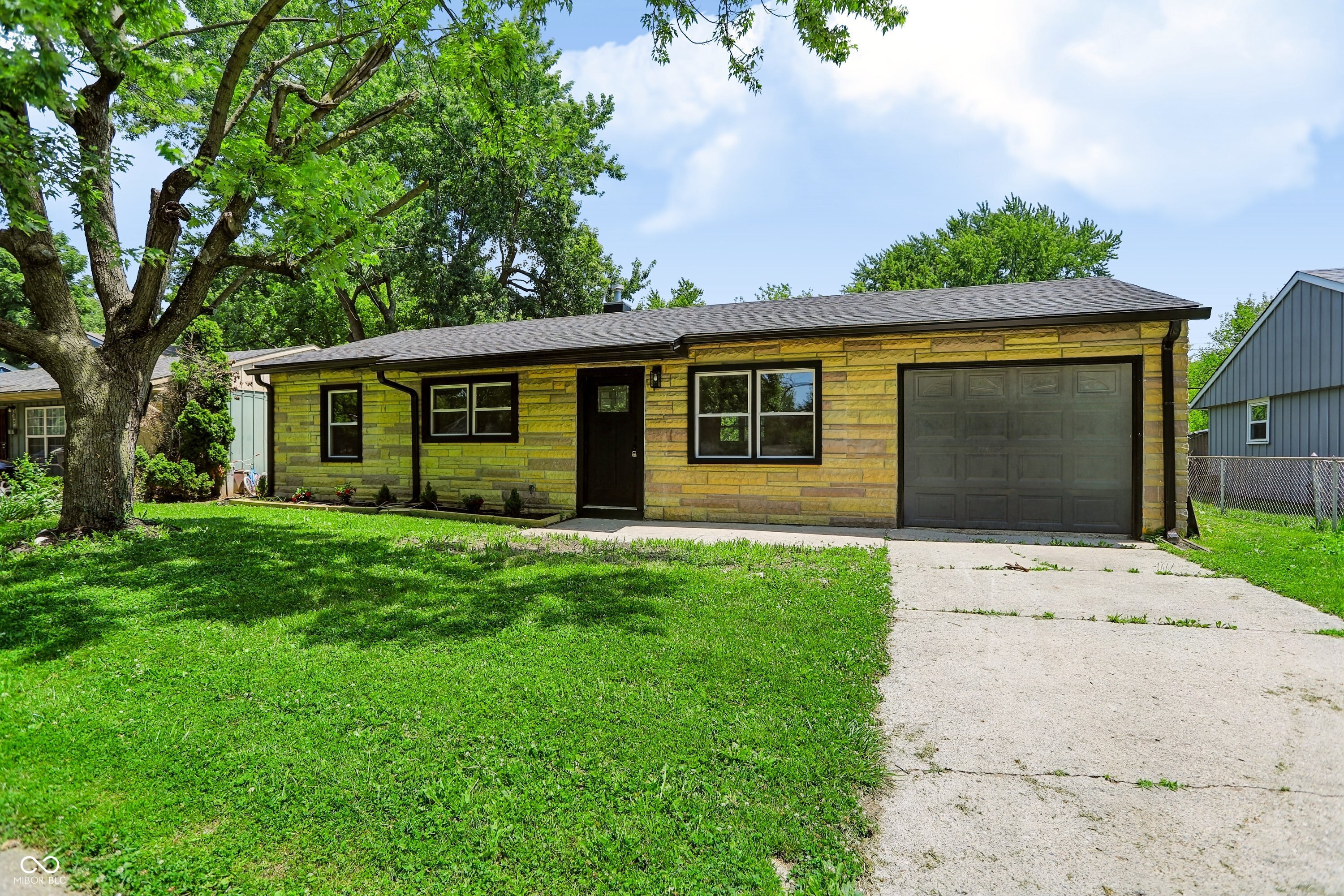 4047 Aspen Way Property Photo 1