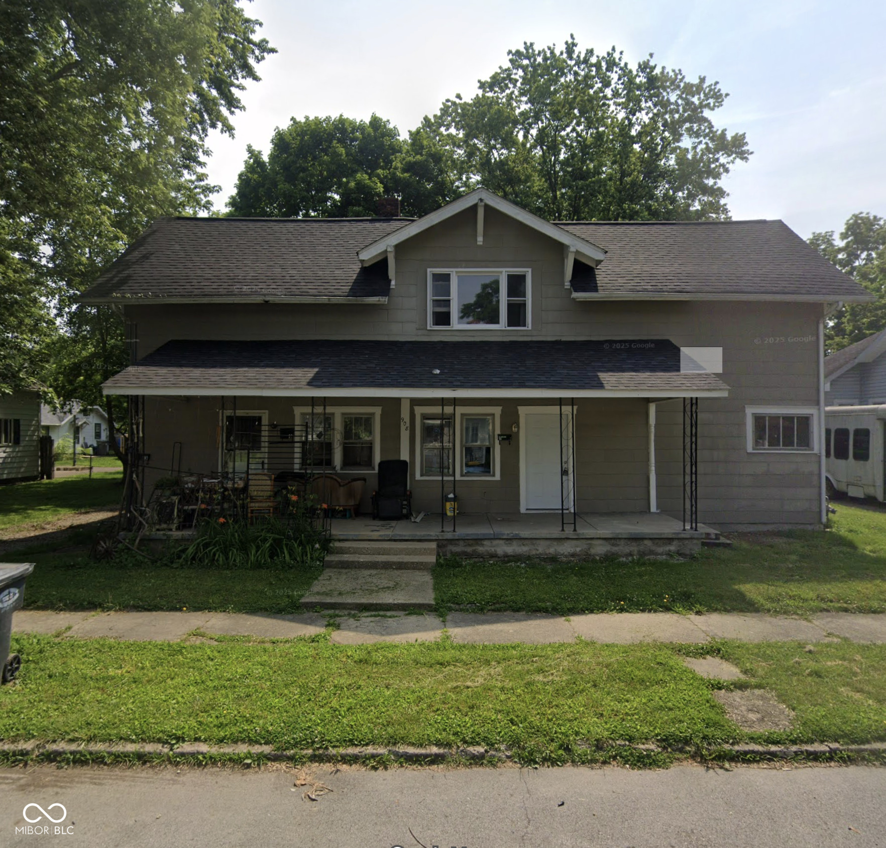 908 Walnut Street Property Photo 1