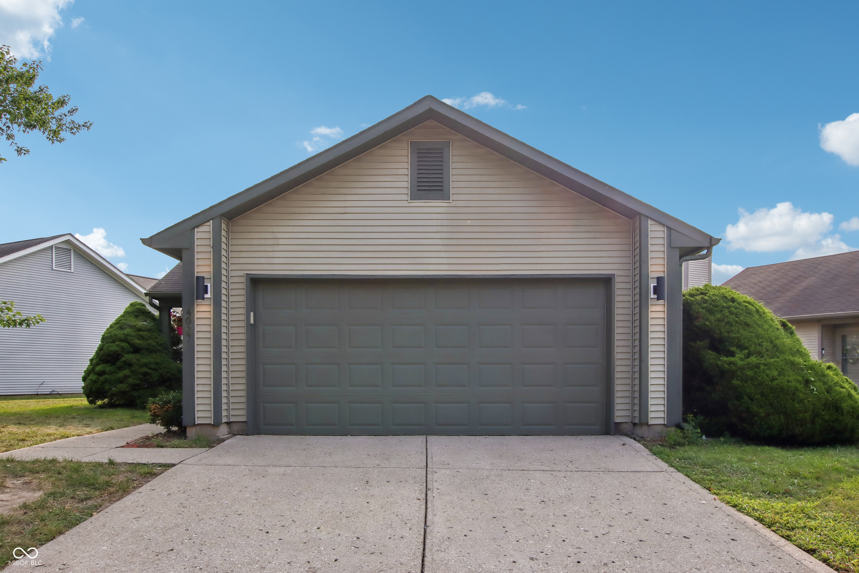 4027 Eagle Cove West Drive Property Photo 1