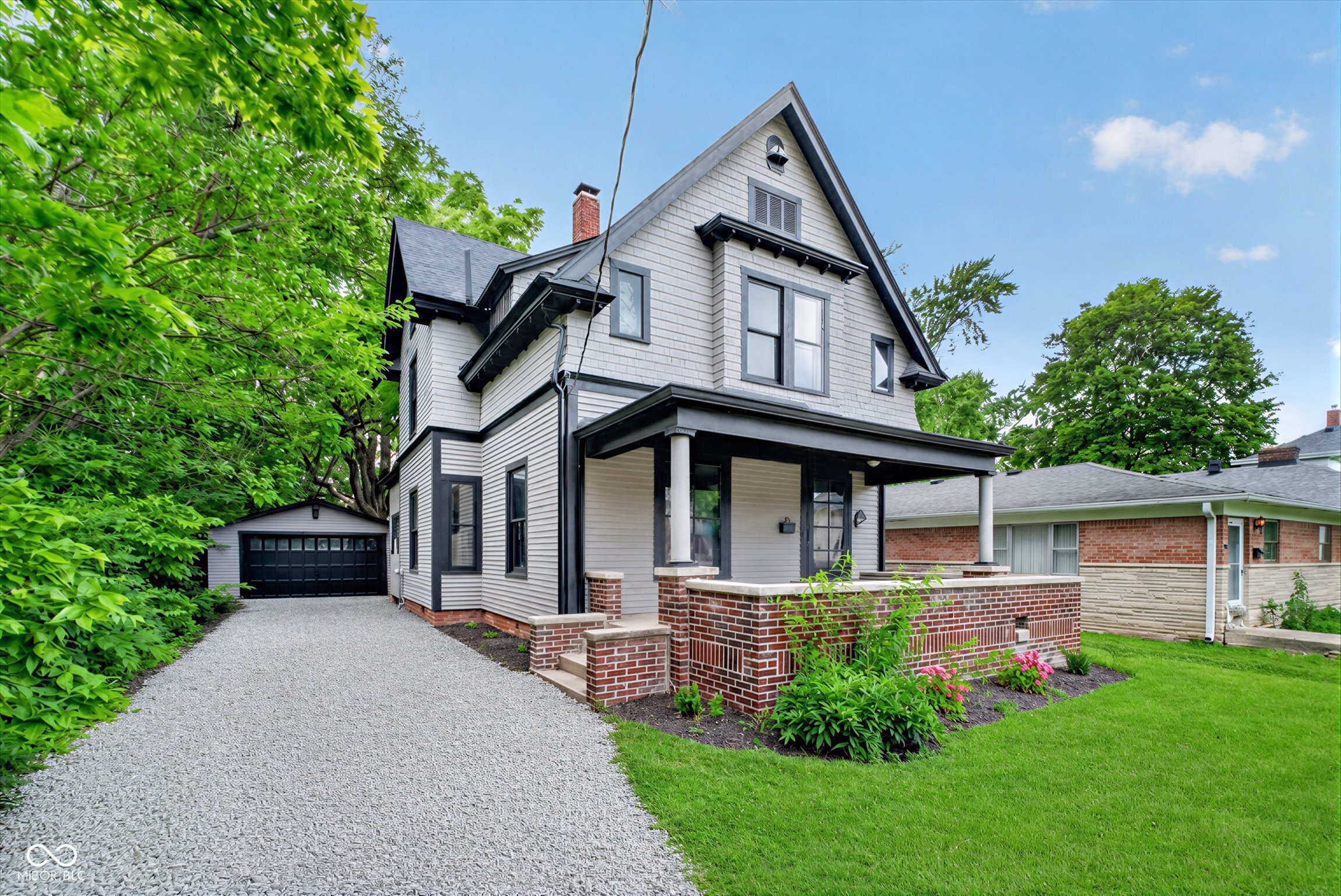 44 S Bolton Avenue Property Photo 1