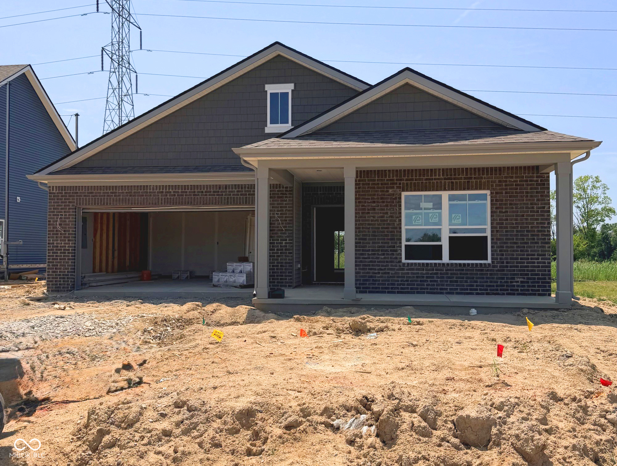 1077 Blackstone Avenue Property Photo 1