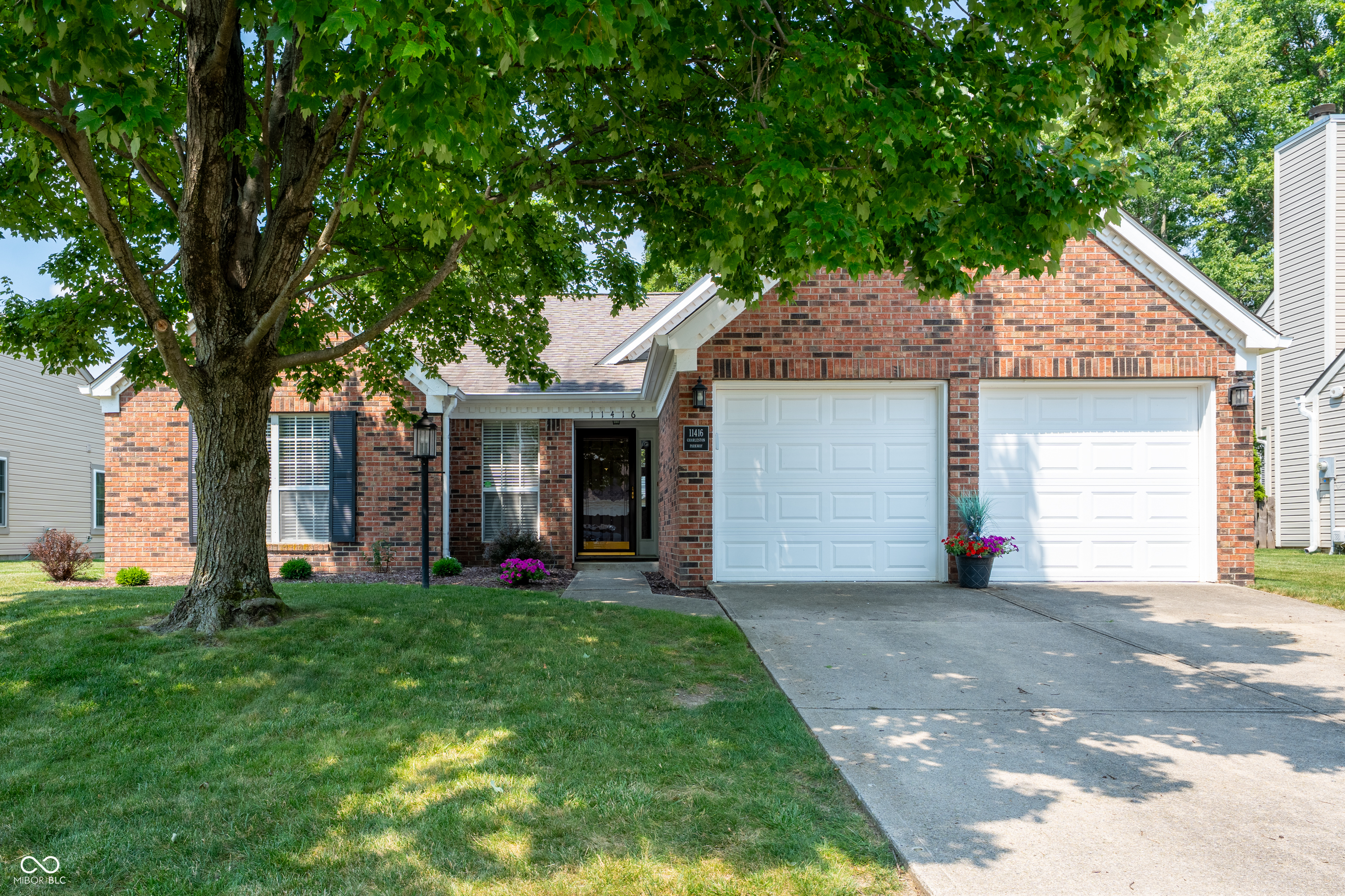 11416 Charleston Parkway Property Photo 1