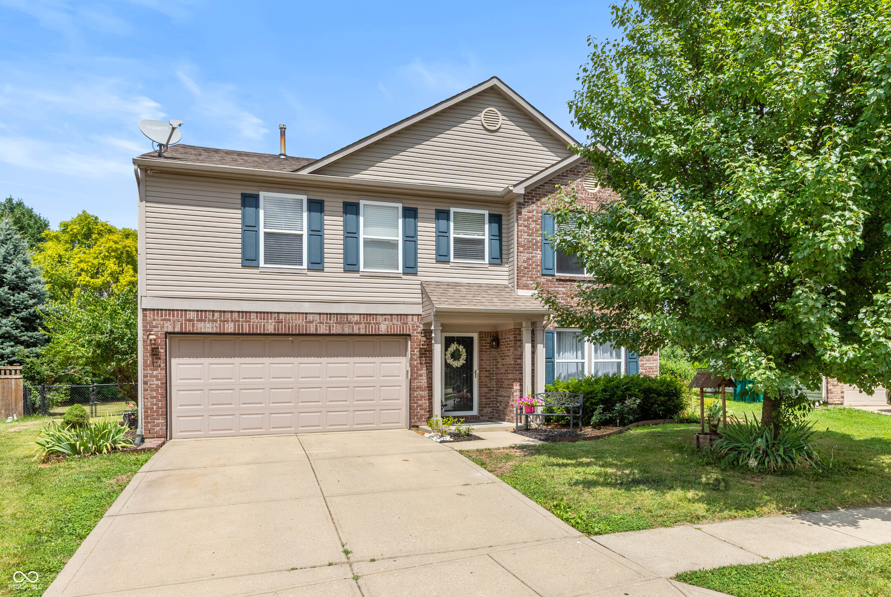 2111 Shadowbrook Drive Property Photo 1
