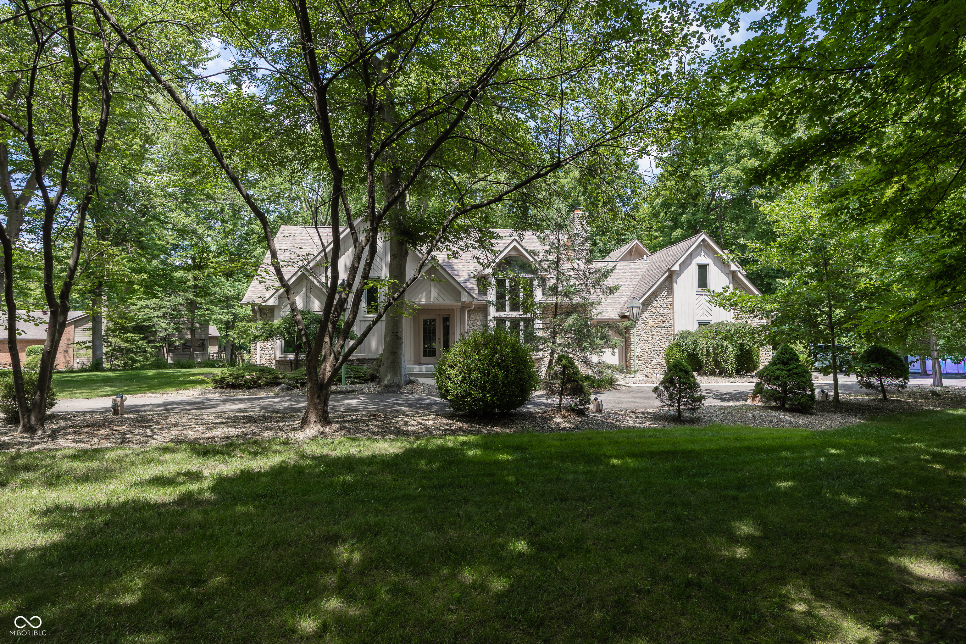 108 Pinehurst Property Photo 1