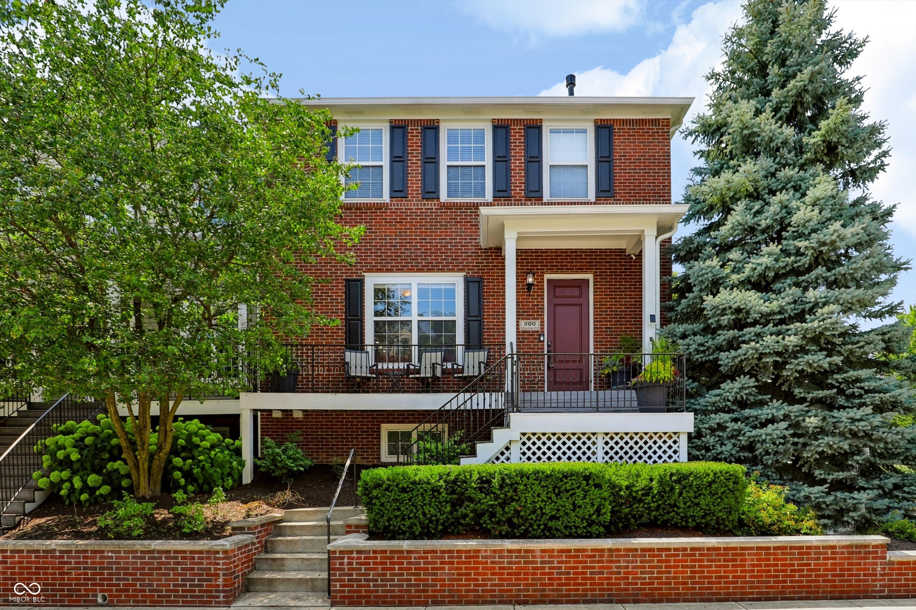 200 Manchester Drive Property Photo 1