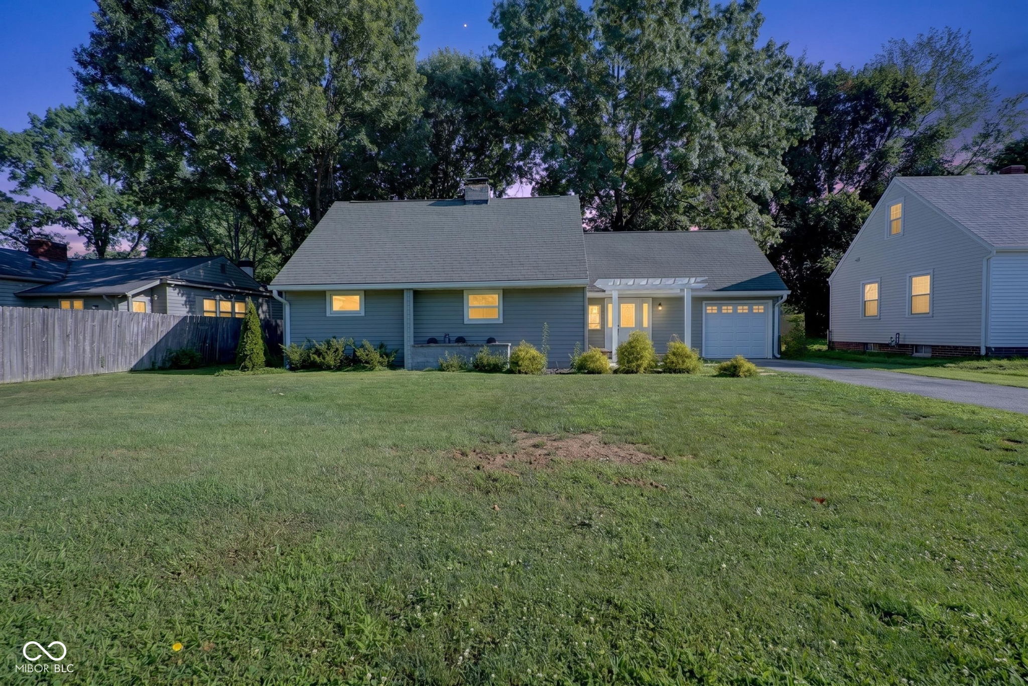 716 Aldridge Drive Property Photo 1