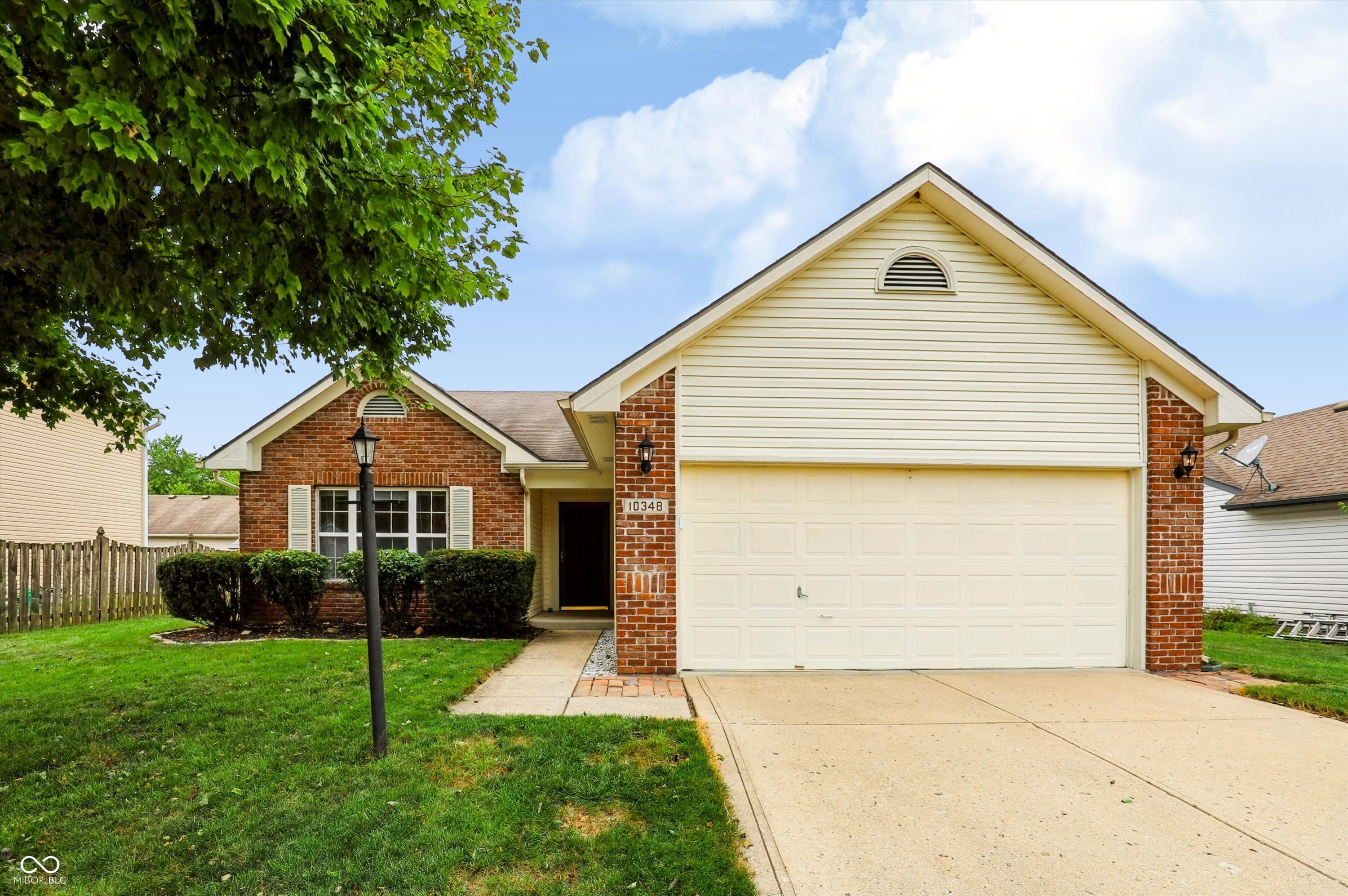 10348 Northbrook Drive Property Photo 1
