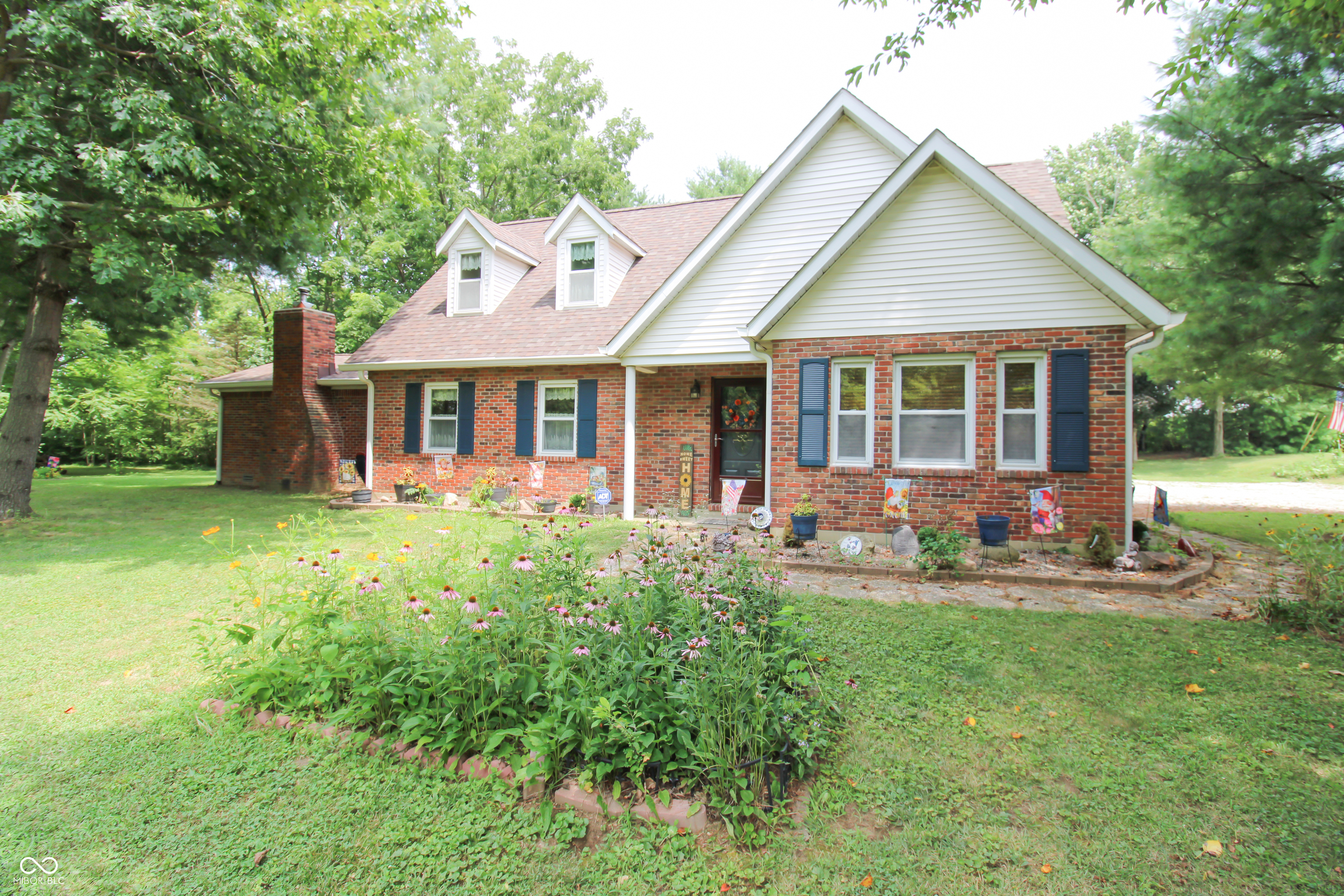 7390 N 325 Property Photo 1