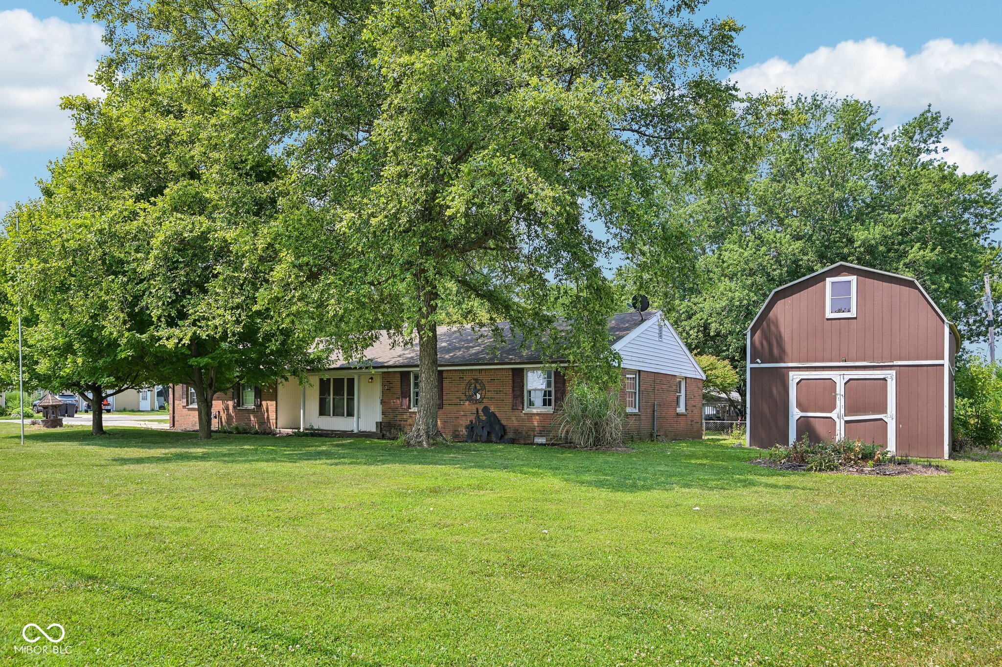 1100 Madison Property Photo 1