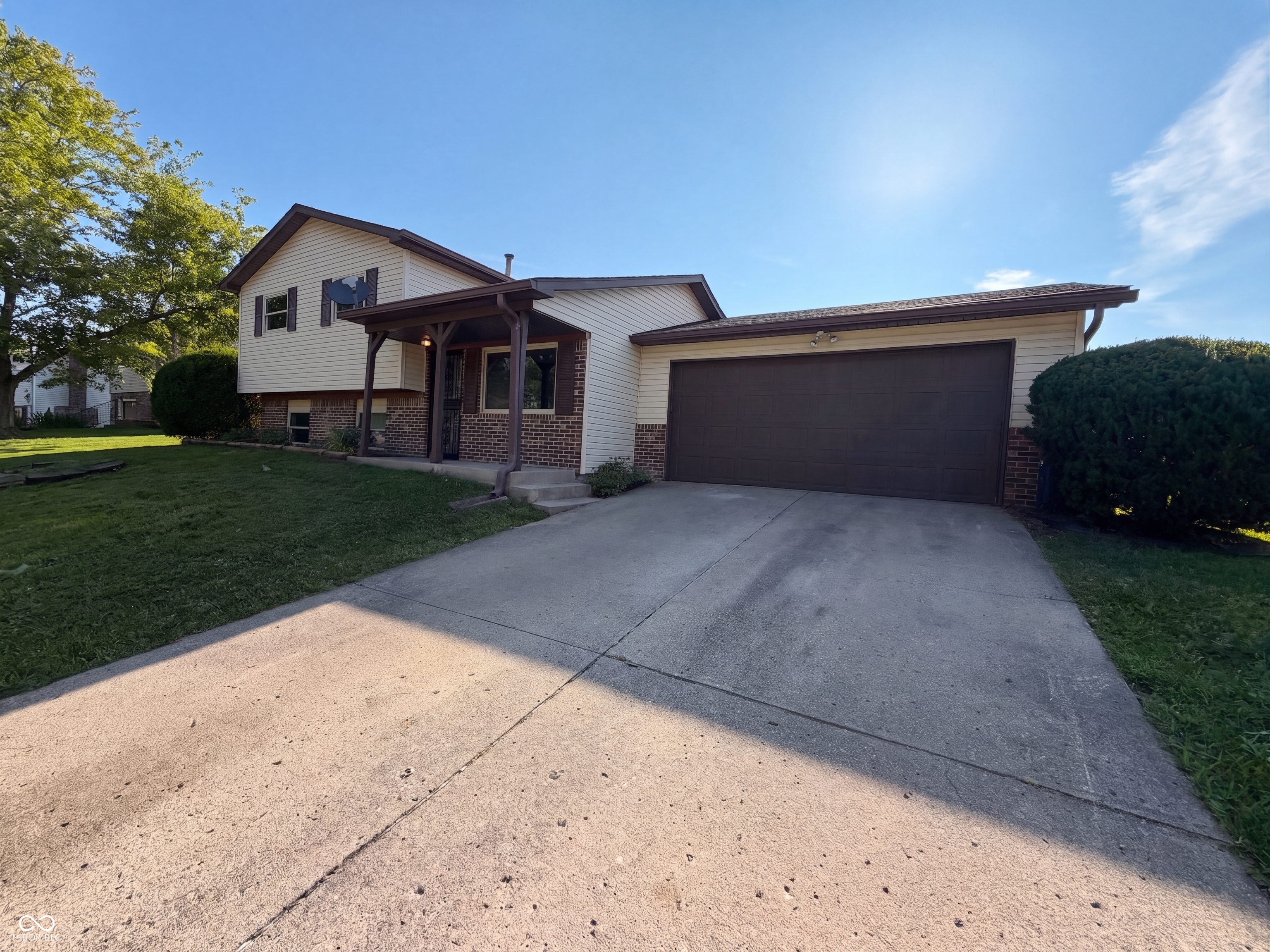 7533 Ardwell Drive Property Photo 1