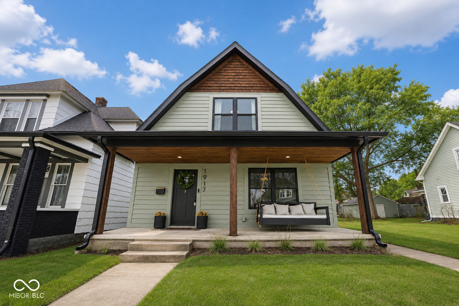 1917 Hoyt Avenue Property Photo 1