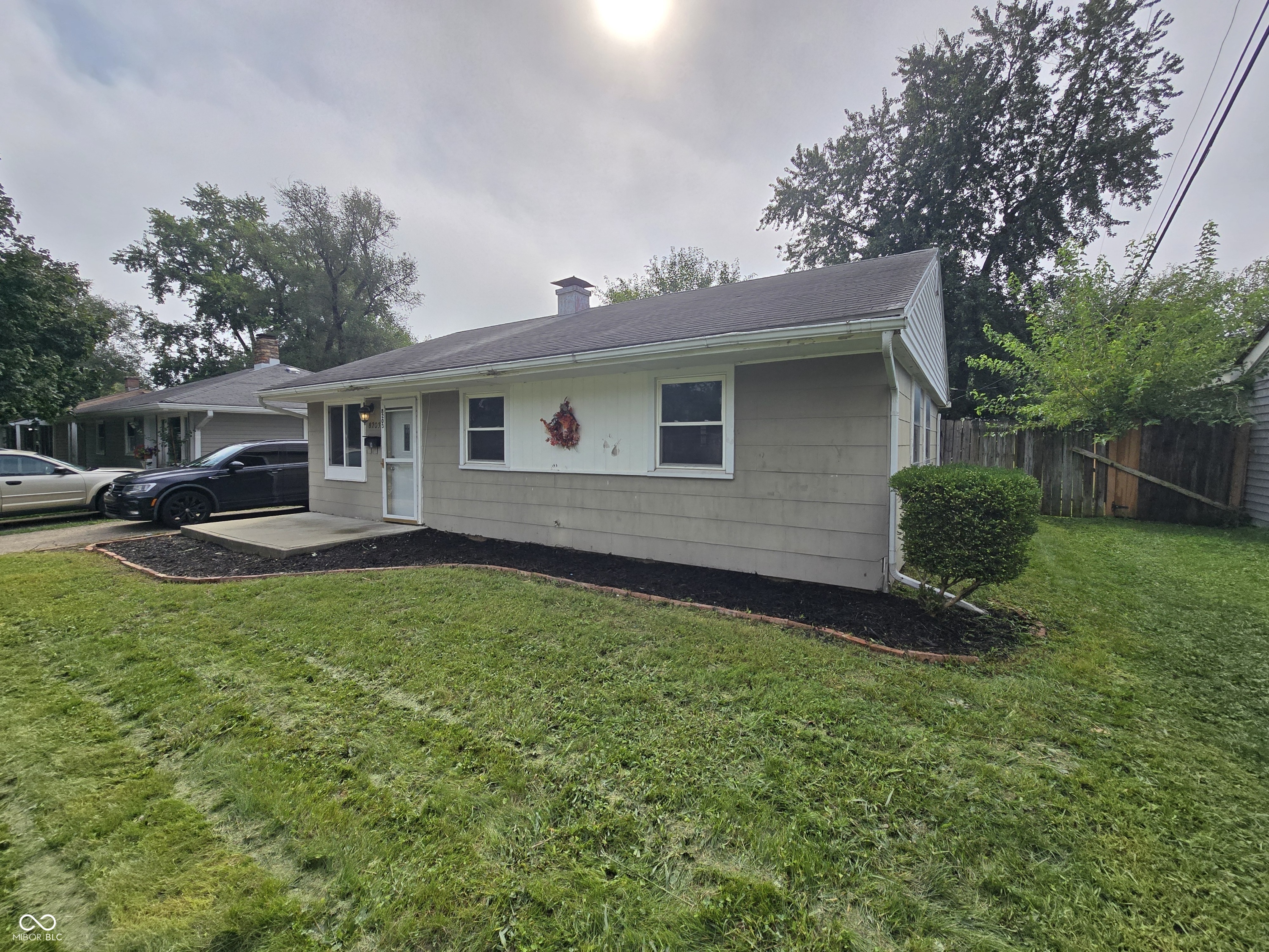 8203 E 48th Street Property Photo 1