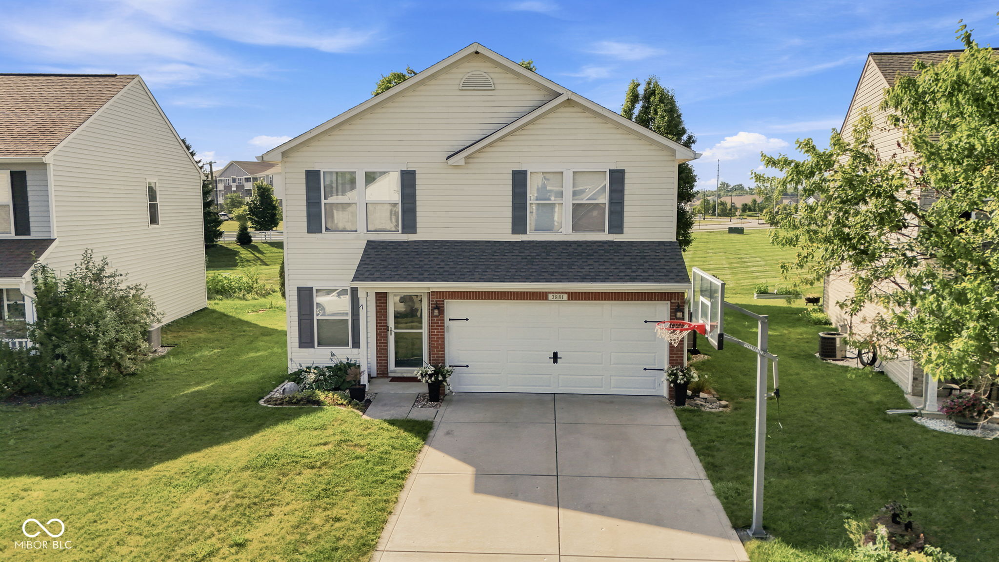 3881 White Cliff Property Photo 1