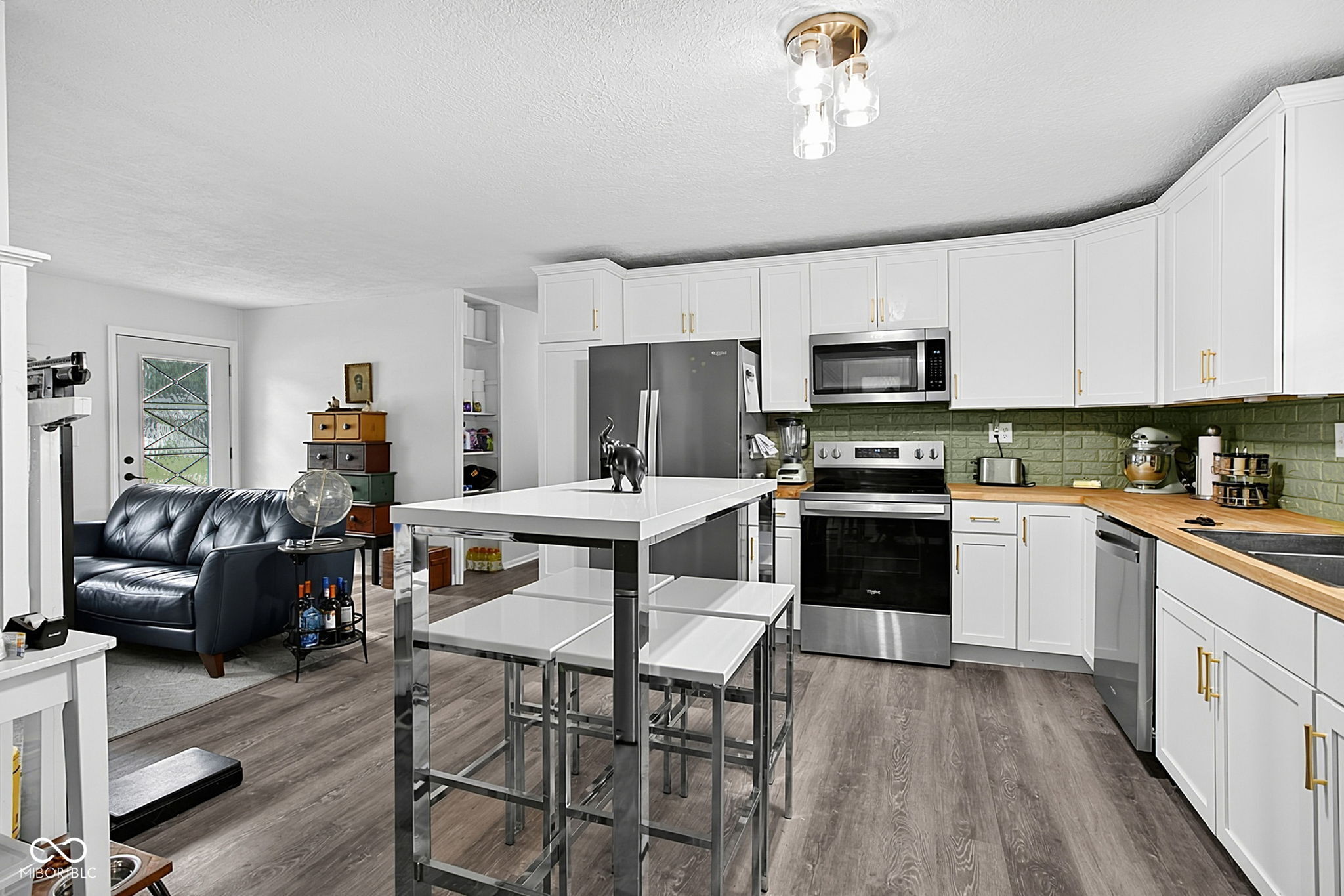 1019 Syracuse Drive Property Photo 1