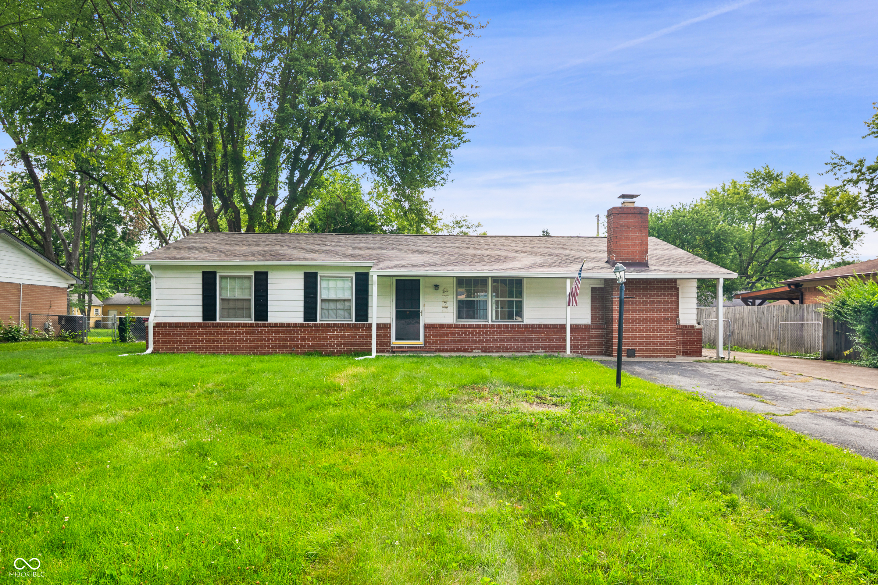 1511 N Dukane Way Property Photo 1