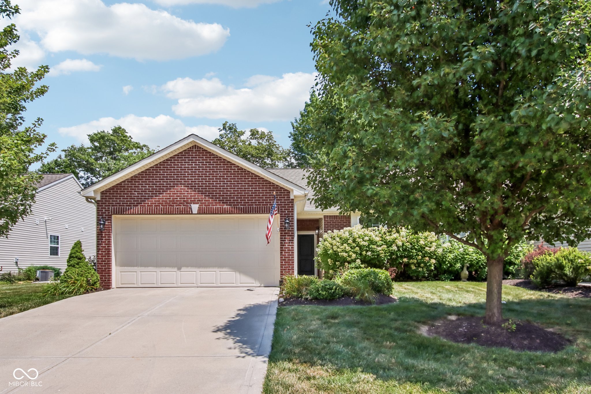 425 Dylan Drive Property Photo 1