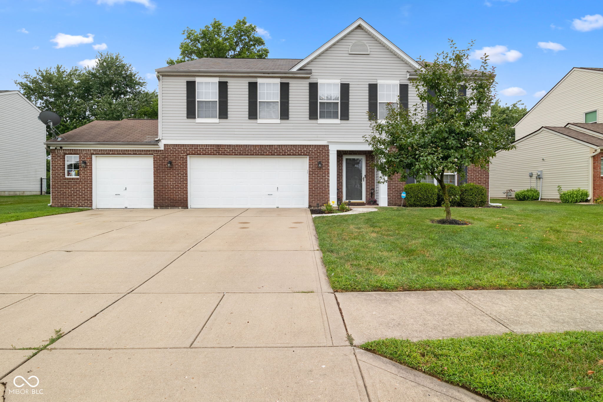 4804 Spring Flower Court Property Photo 1