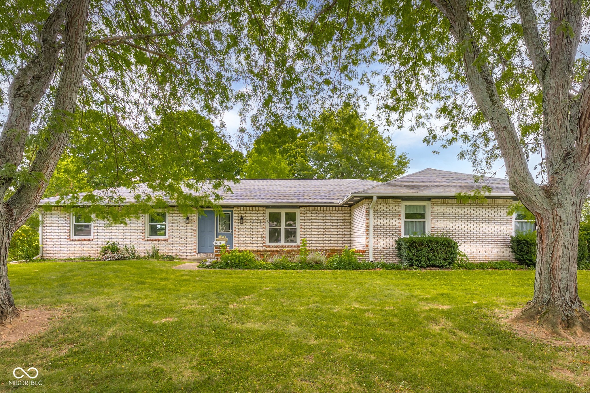 10112 N Hickory Lane Property Photo 1