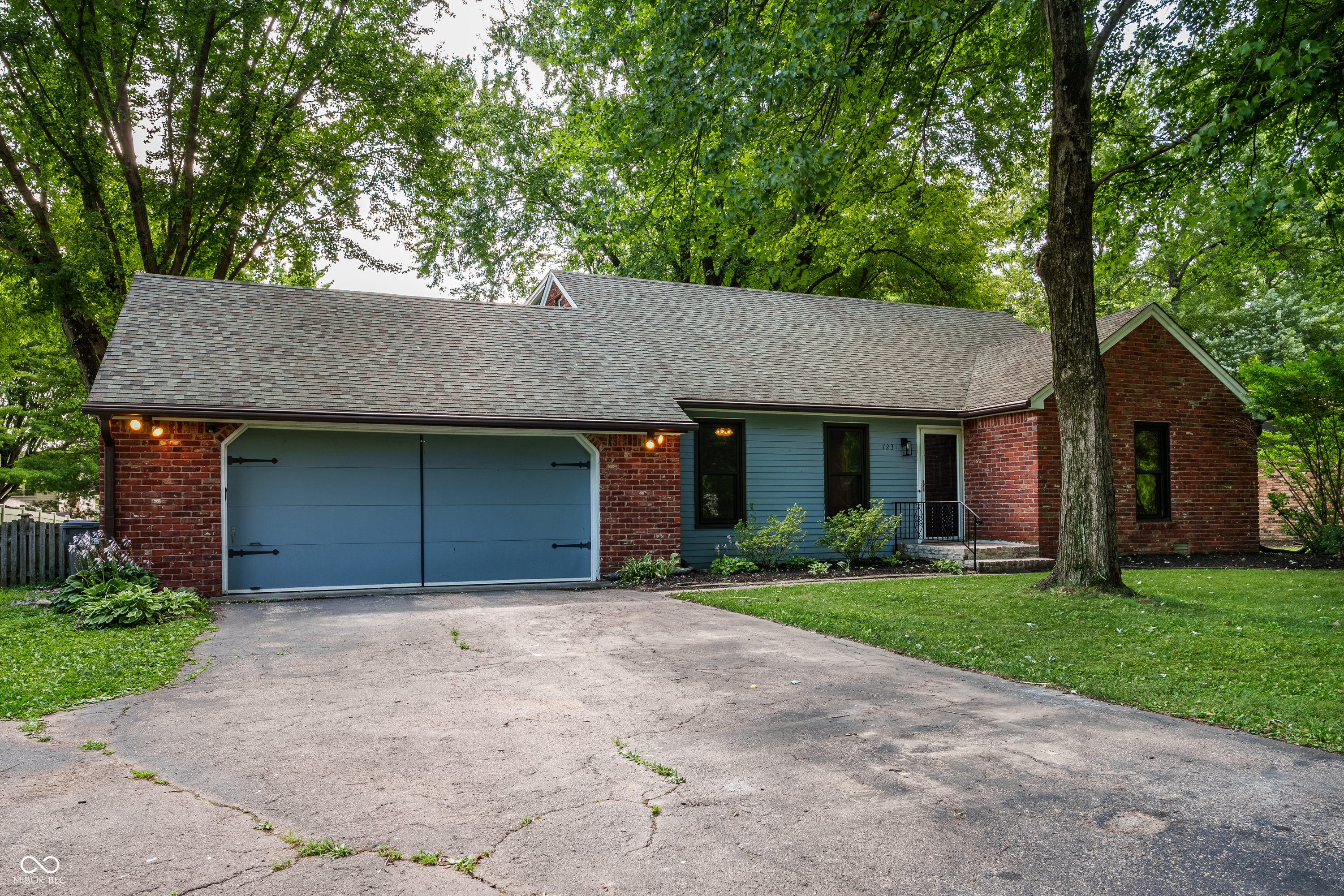 7231 Dean Road Property Photo 1