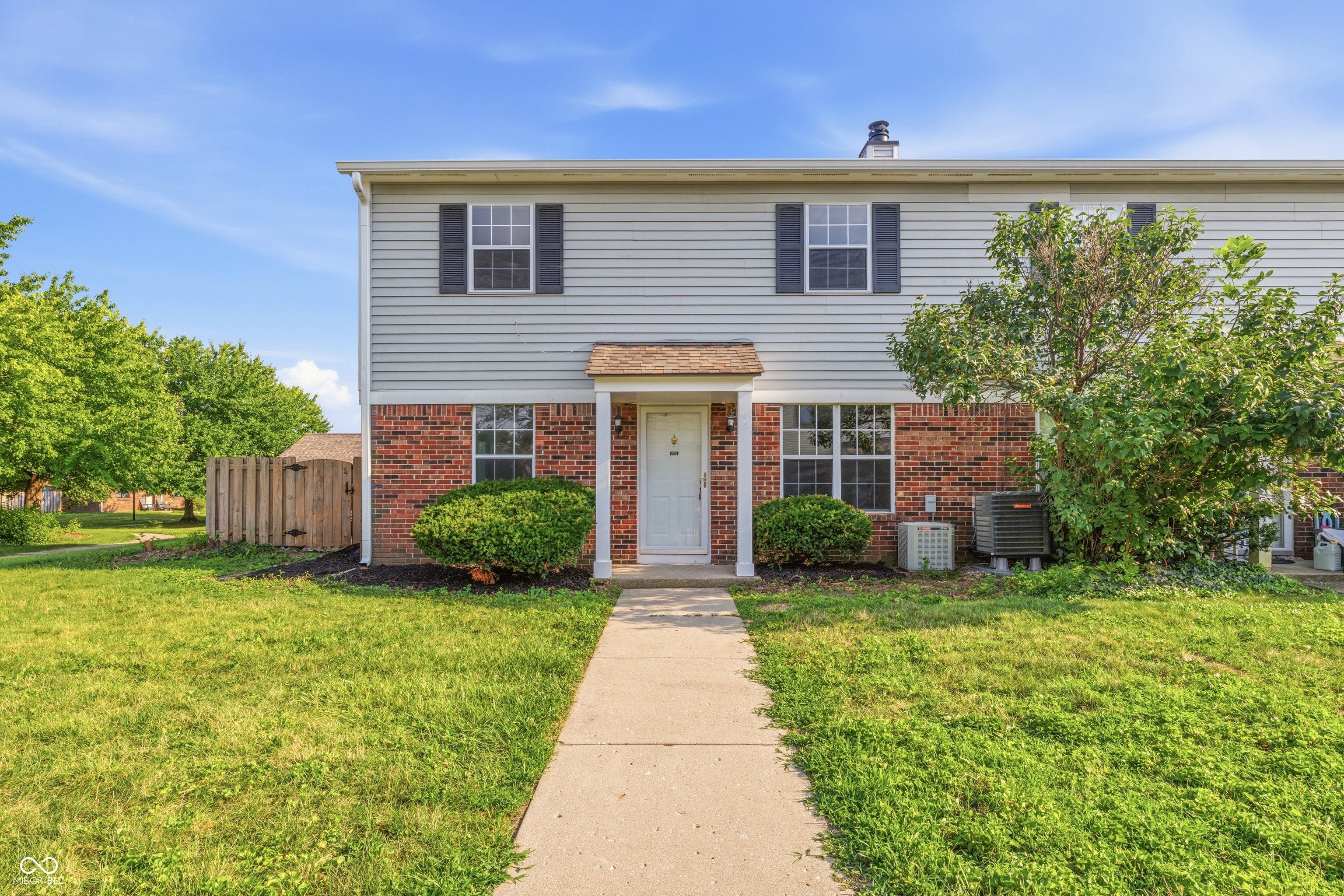6025 Wingedfoot Court Property Photo 1
