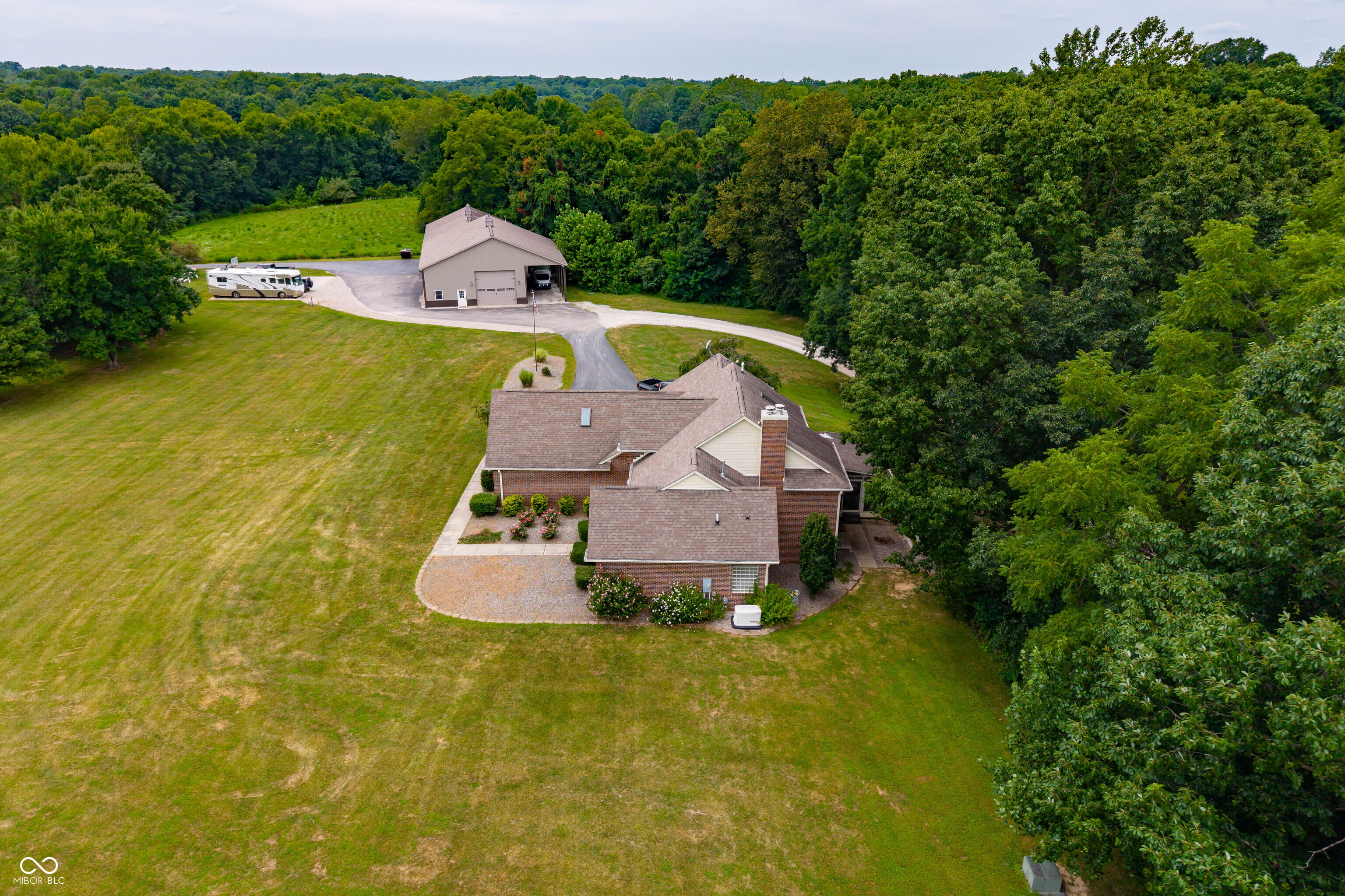 2508 W Indian Creek Road Property Photo 1