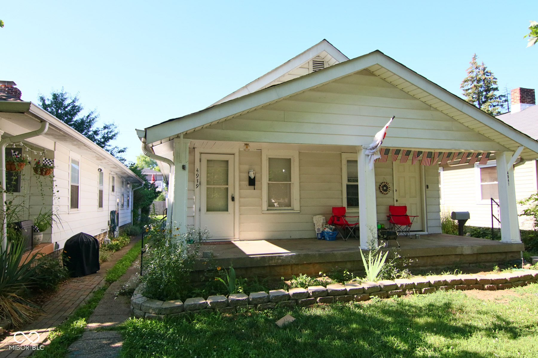 4939 W 11th Street Property Photo 1