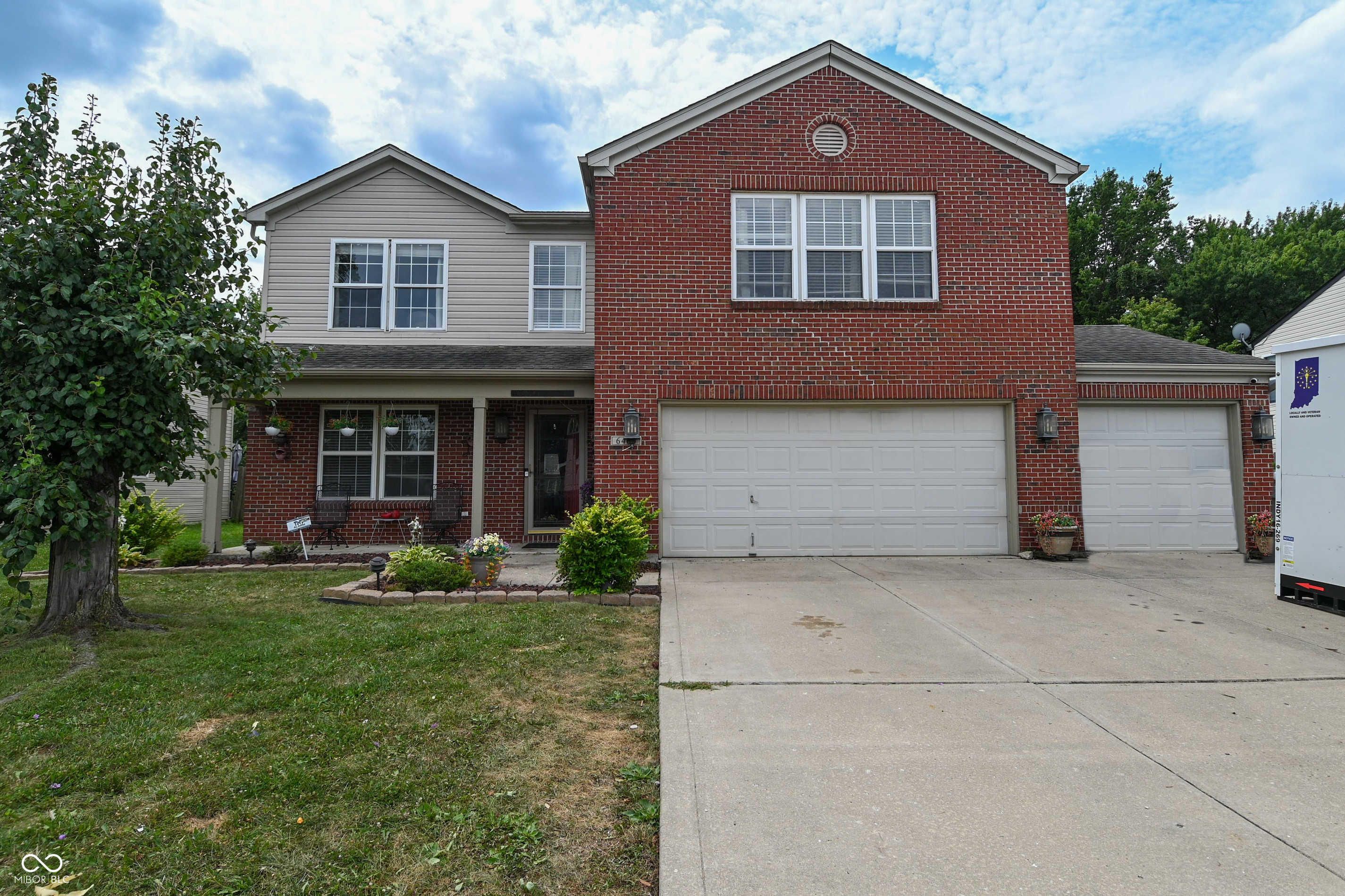 6463 Glory Maple Lane