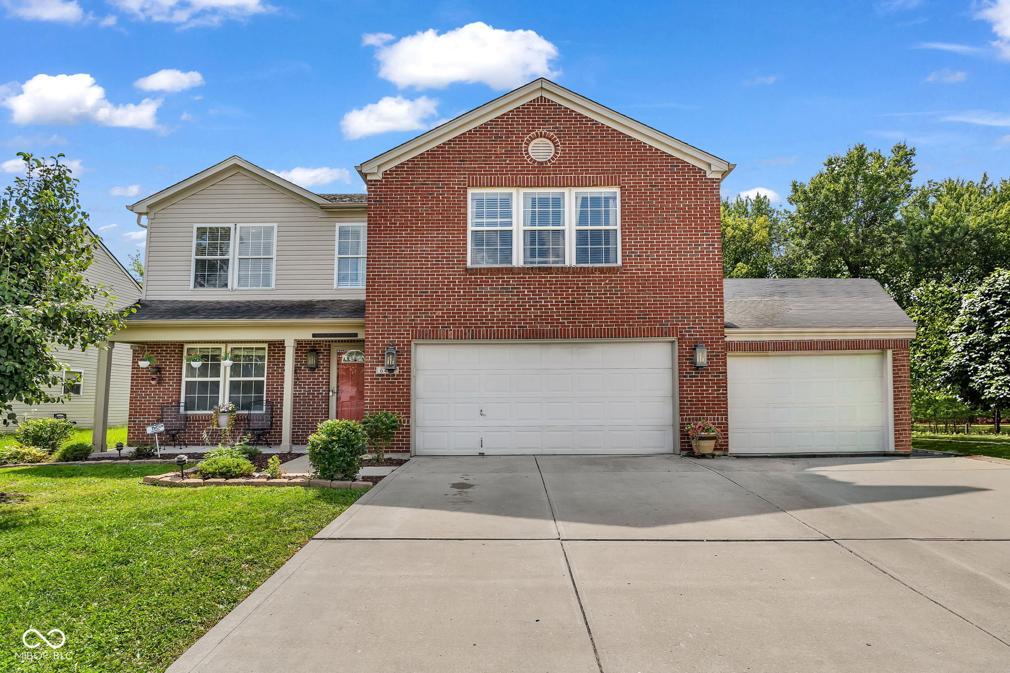 6463 Glory Maple Lane Property Photo 1