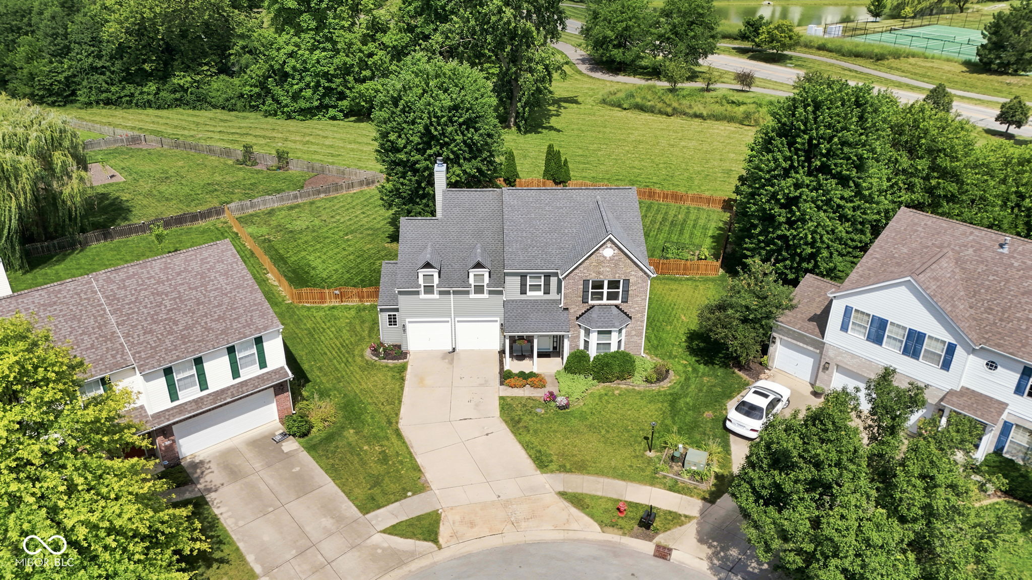 16724 Earl Park Court Property Photo 1